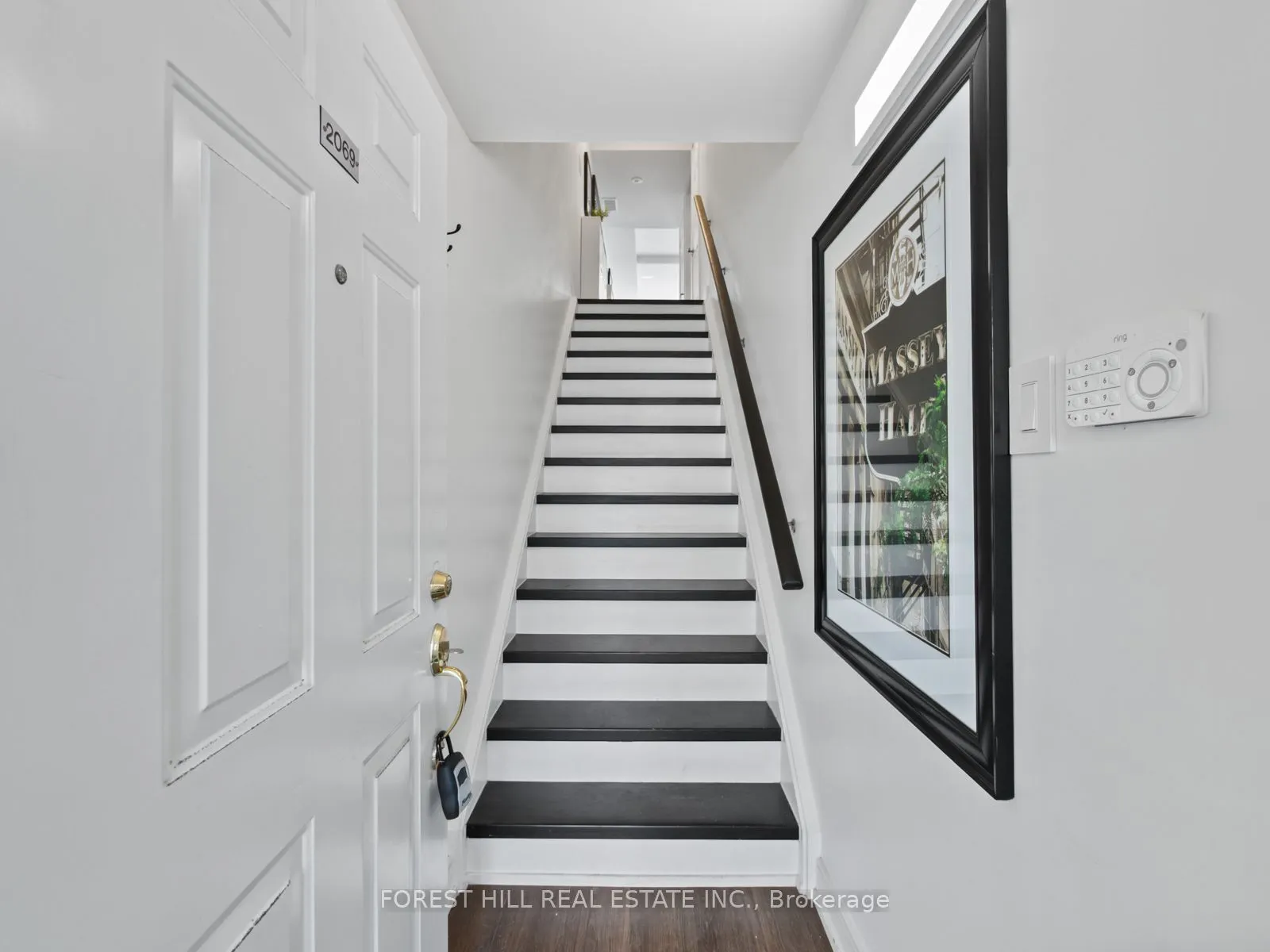 65 George Appleton Way, #2069