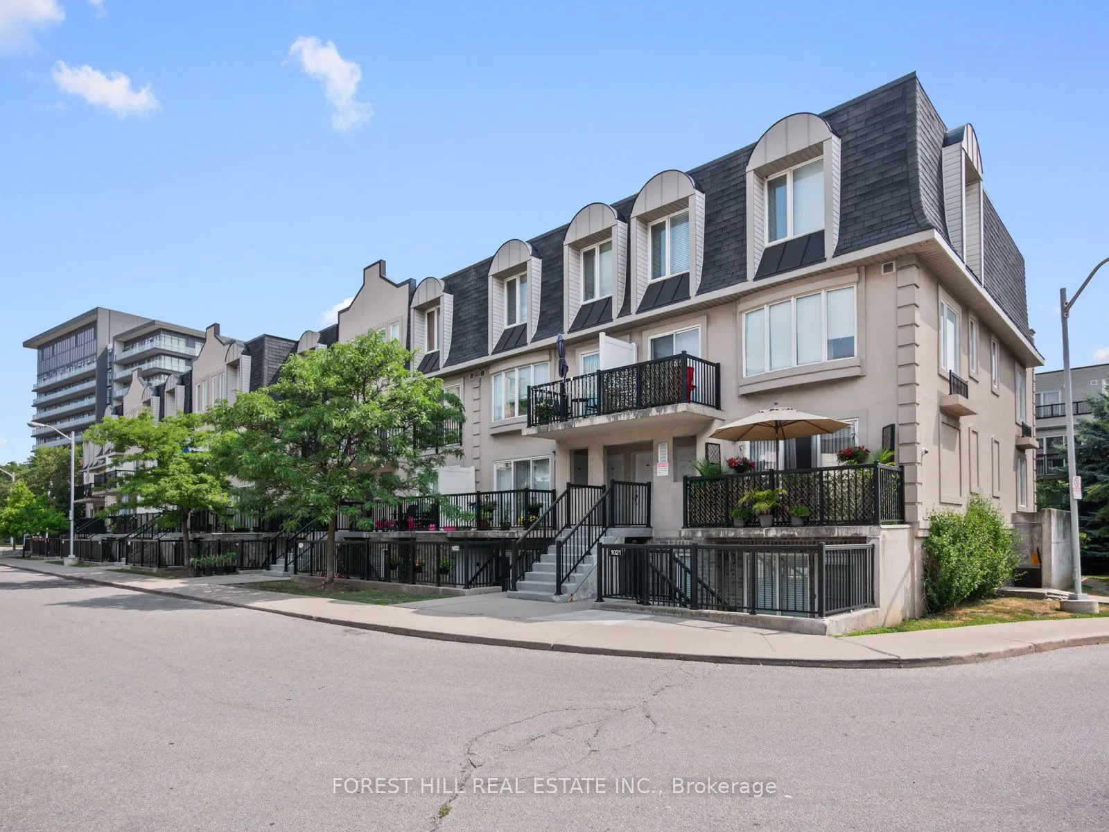 65 George Appleton Way, #2069