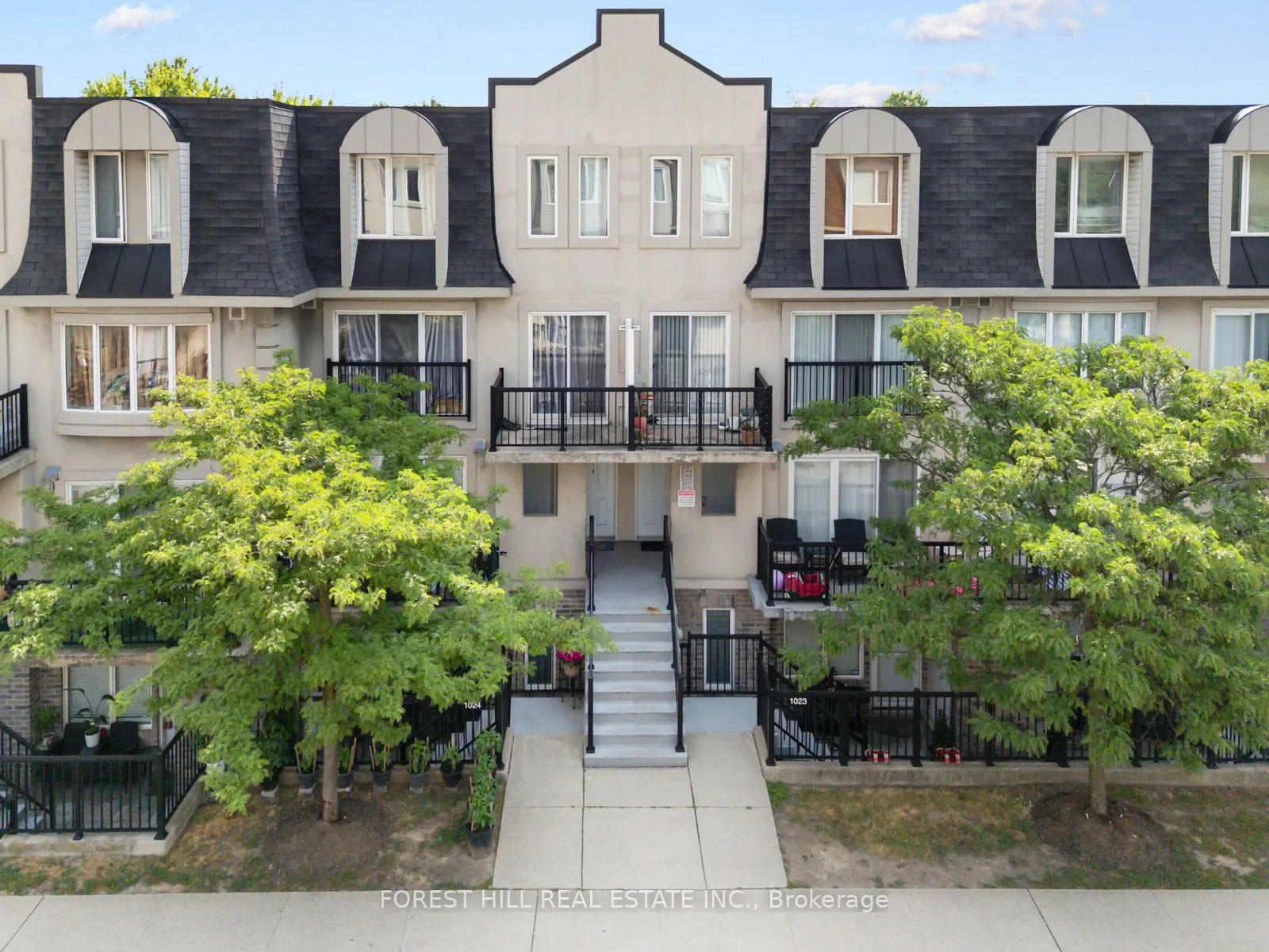 65 George Appleton Way, #2069