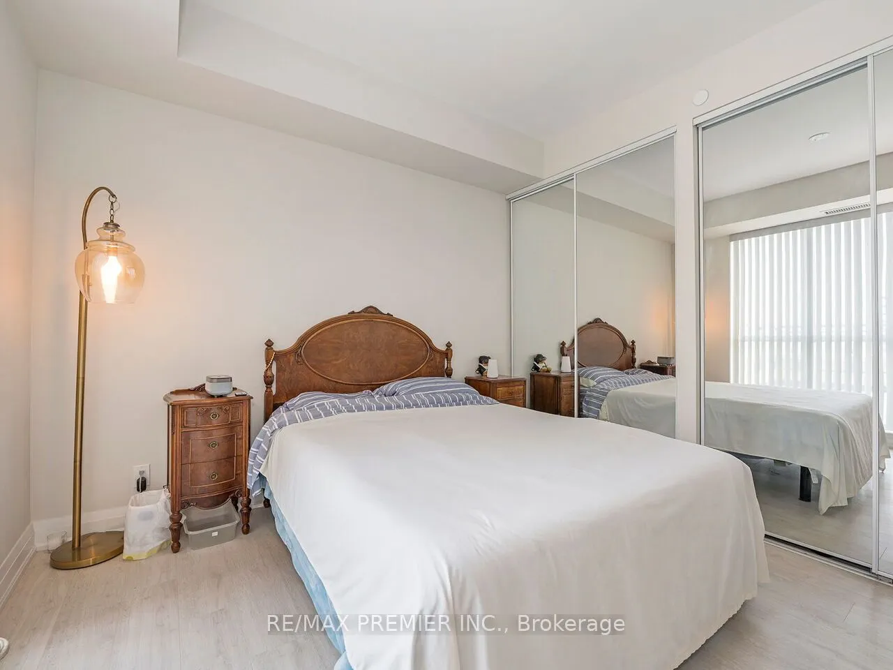 15 Lynch Street, #1805