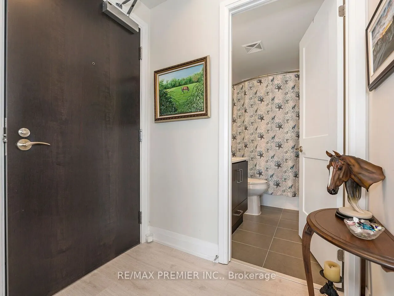 15 Lynch Street, #1805
