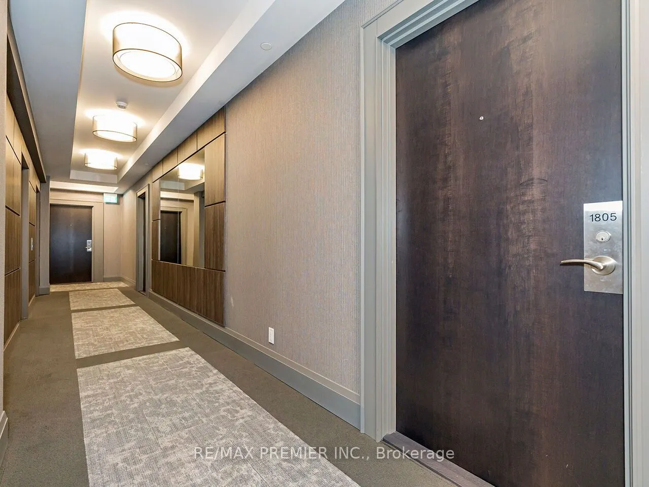 15 Lynch Street, #1805