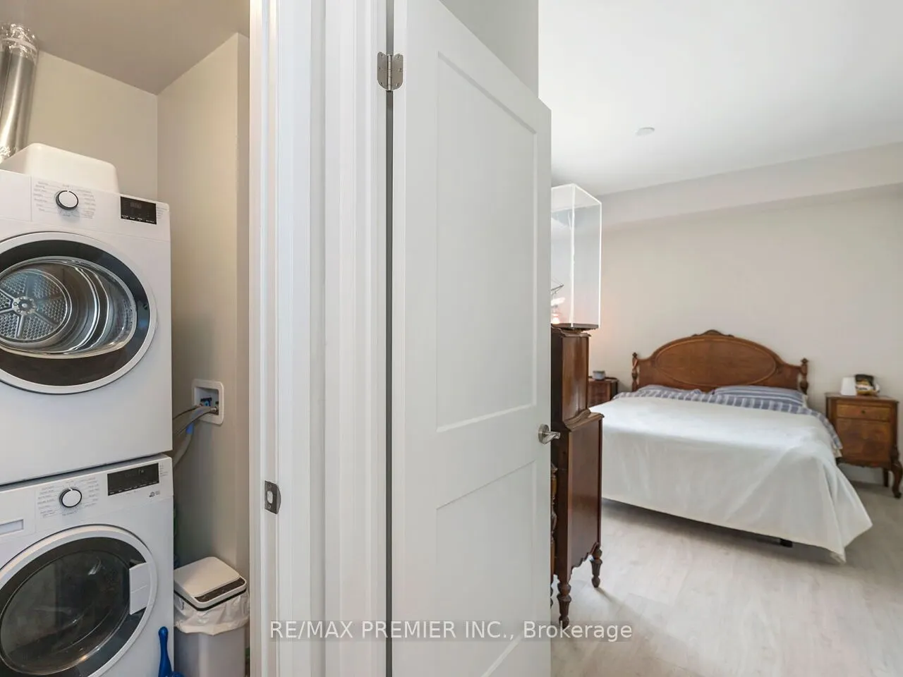 15 Lynch Street, #1805