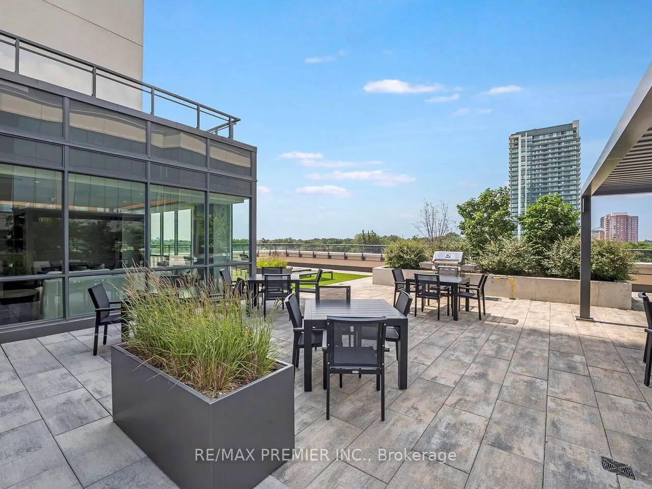 15 Lynch Street, #1805