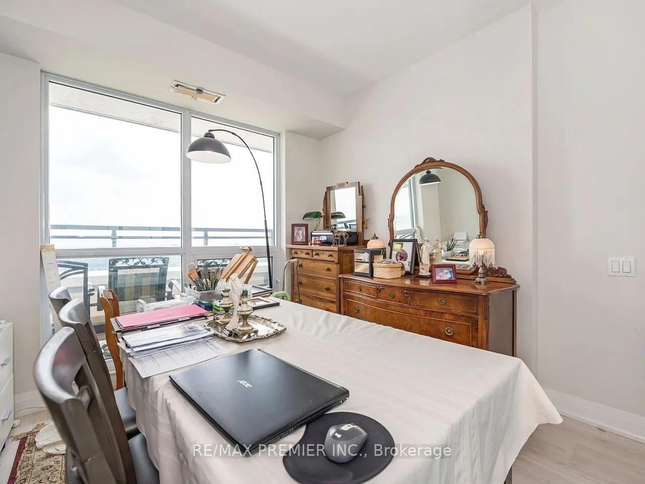 15 Lynch Street, #1805