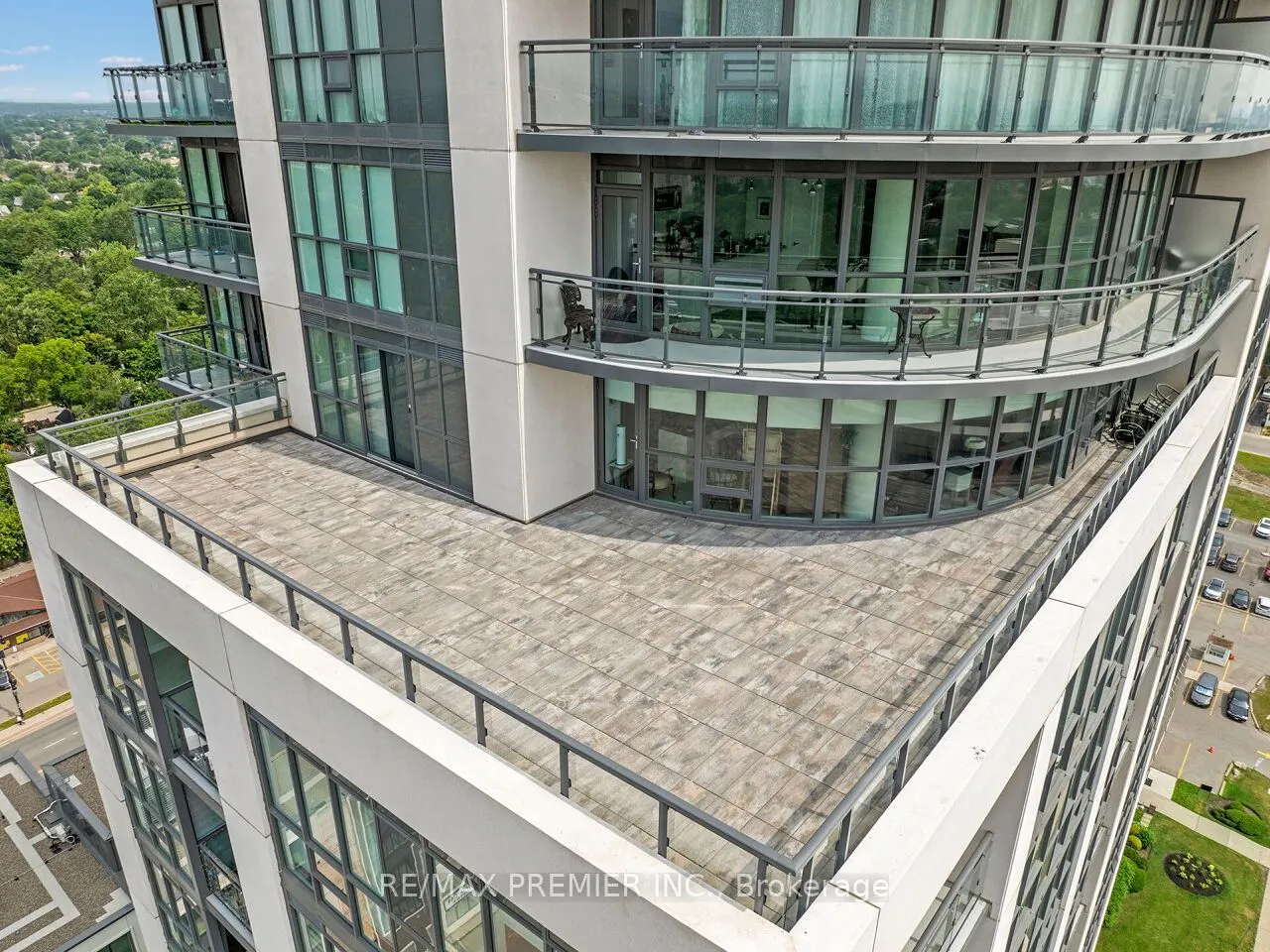 15 Lynch Street, #1805