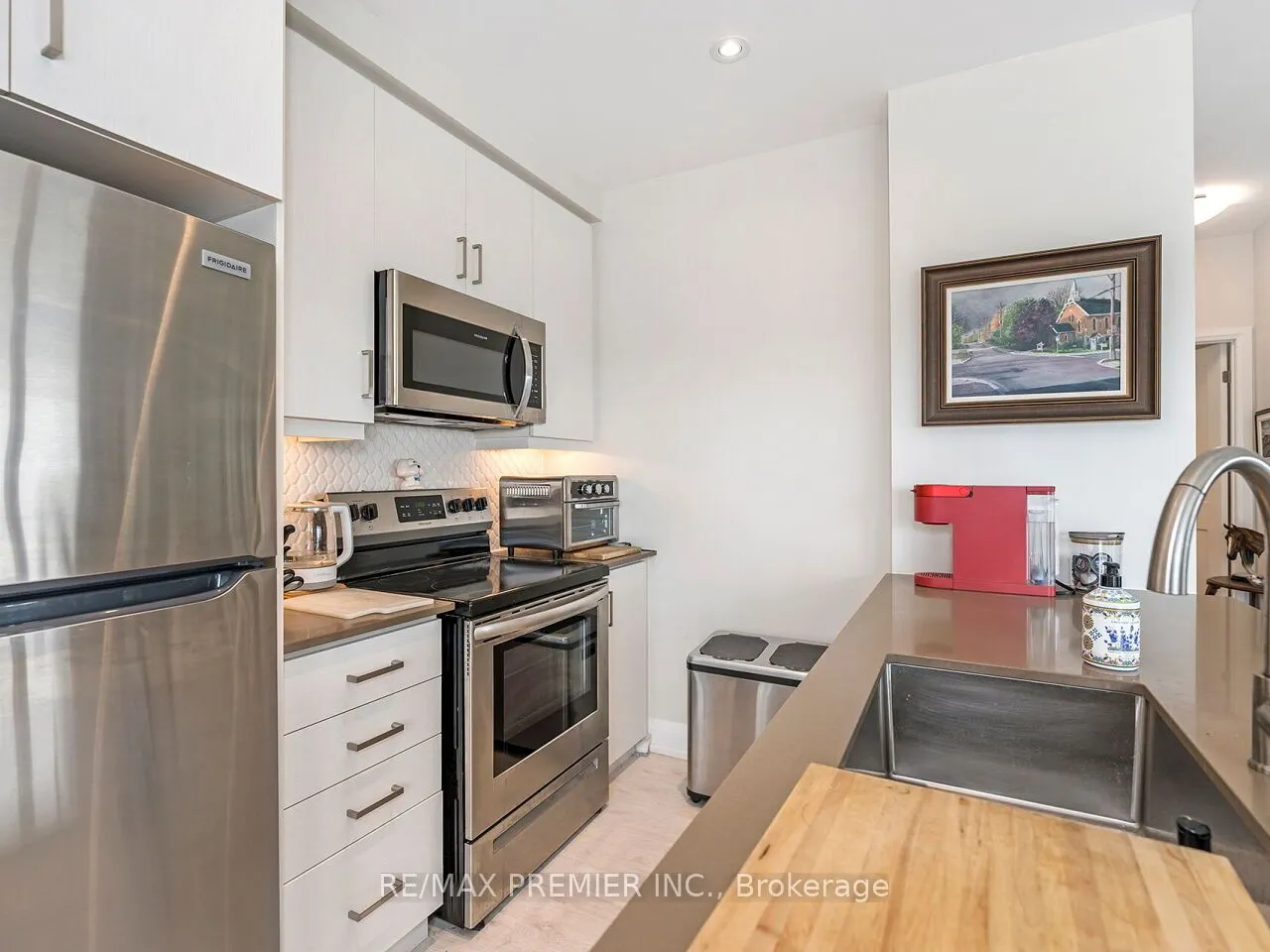 15 Lynch Street, #1805