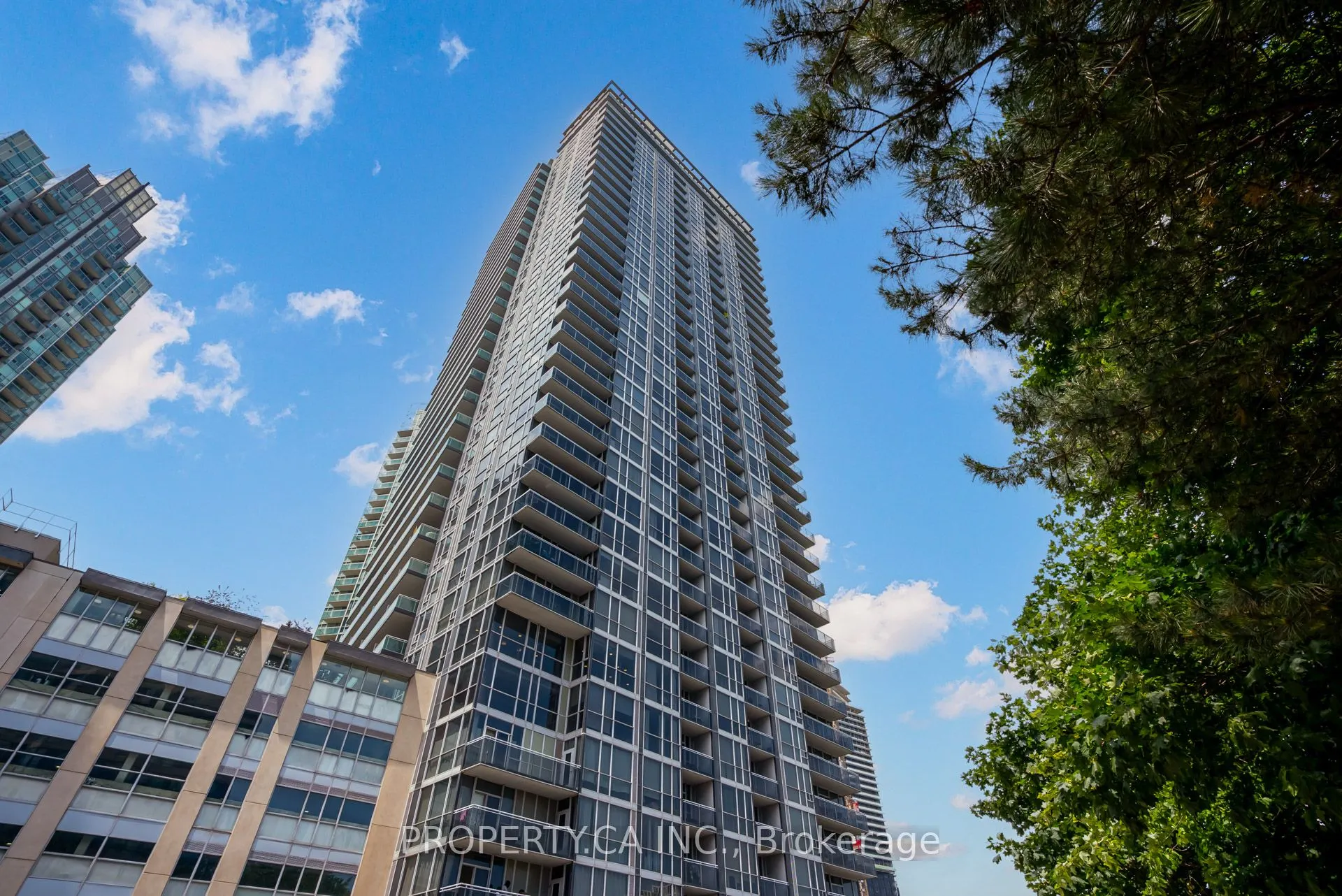 223 Webb Drive, #PH3504