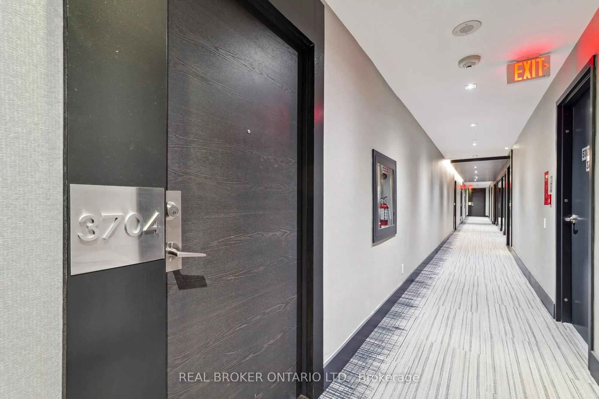 33 Shore Breeze Drive, #3704