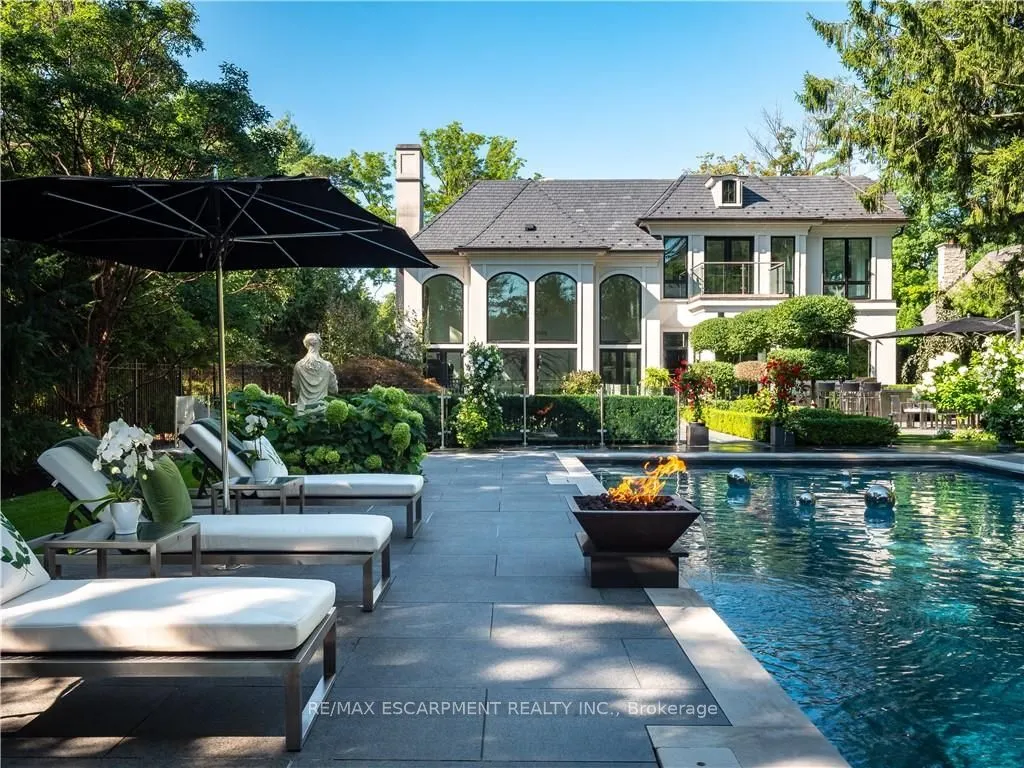 15 Chartwell Road