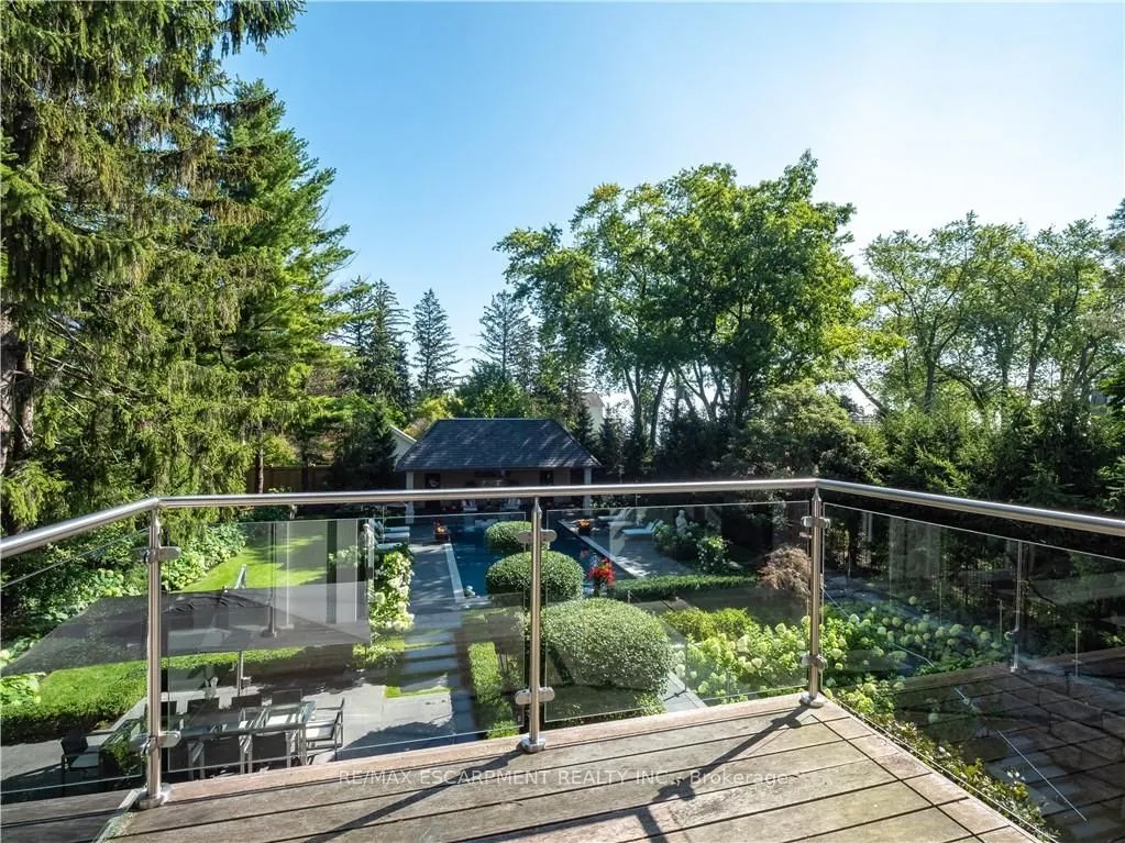 15 Chartwell Road