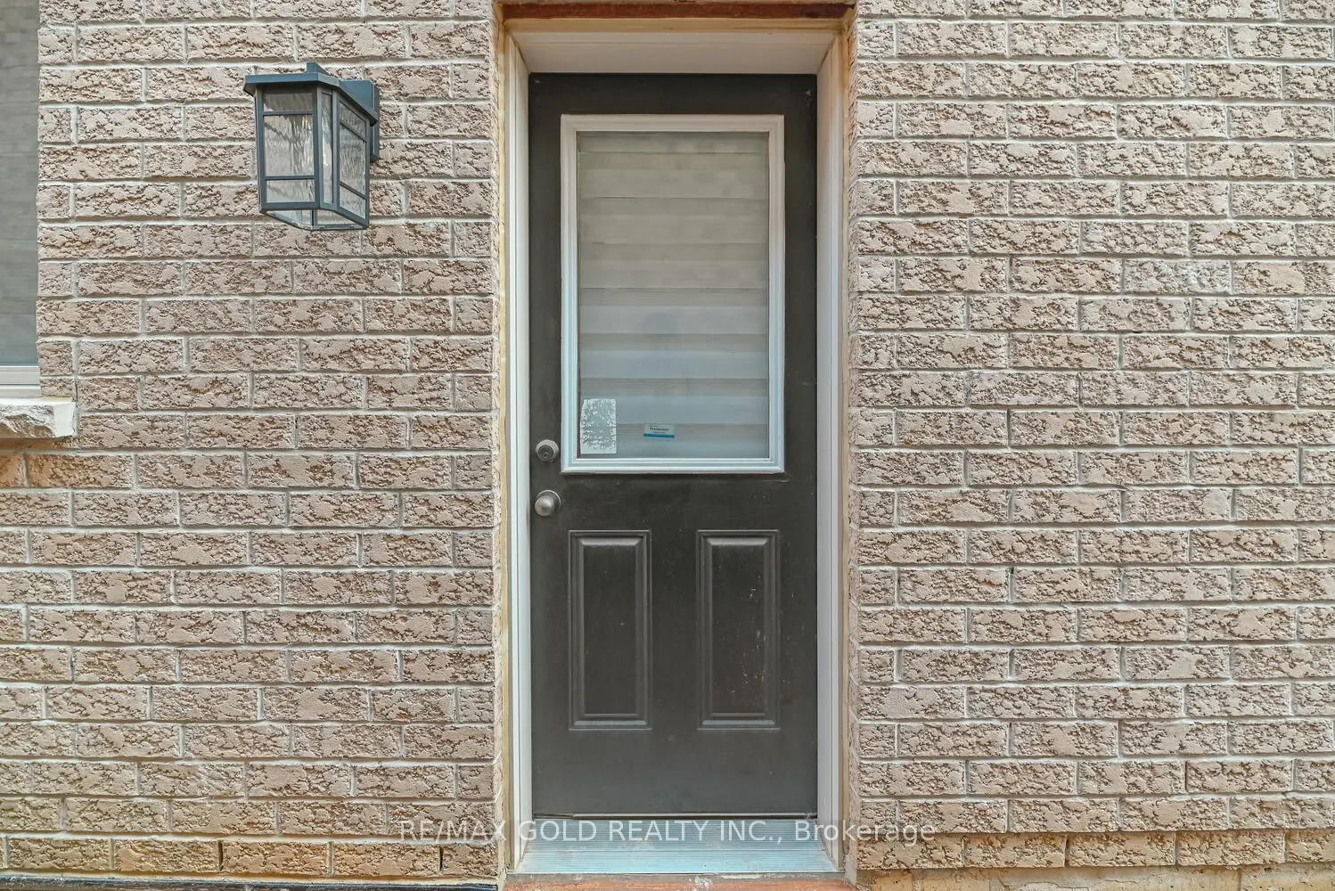 9 Natronia Trail