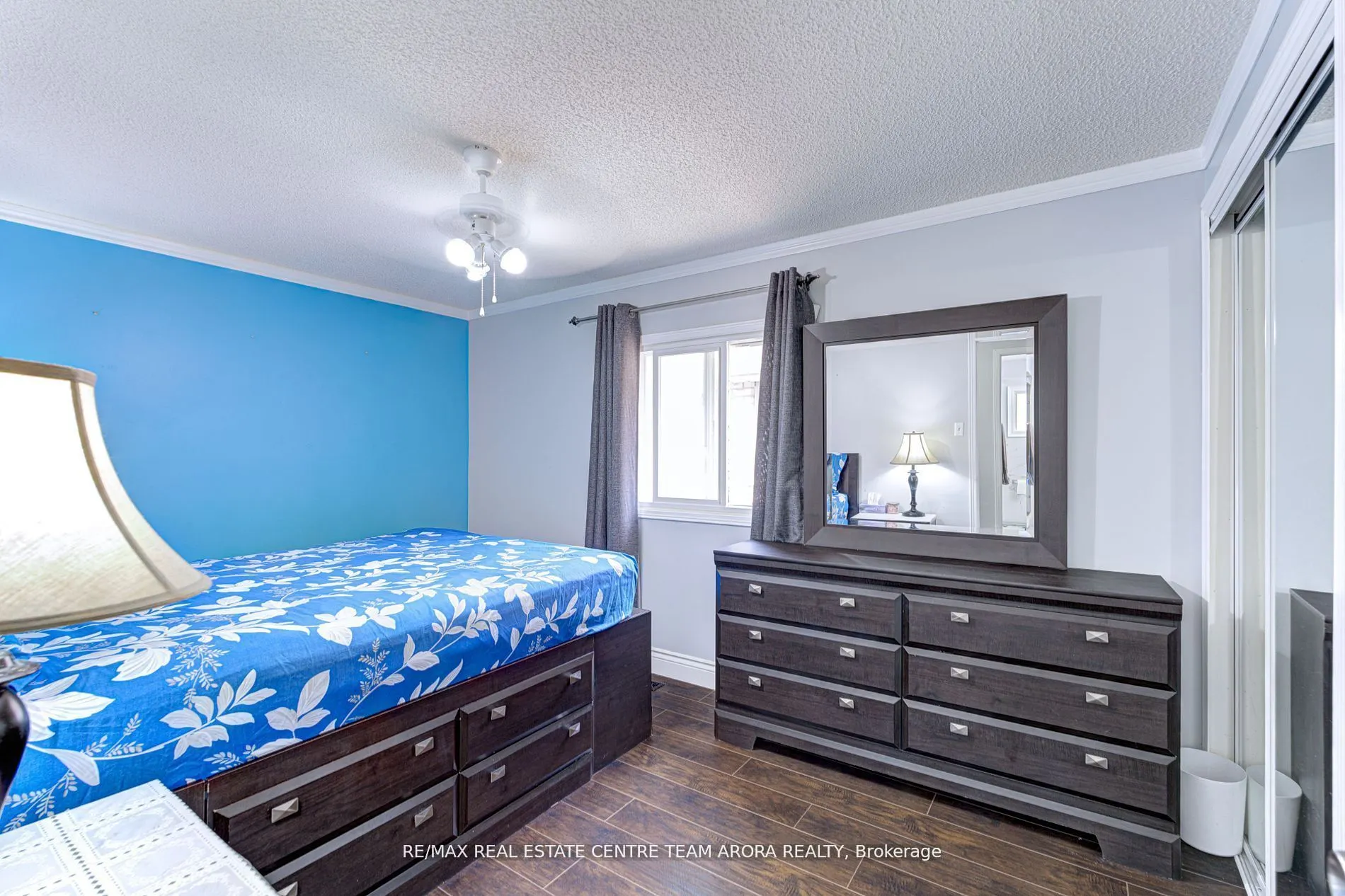 53 Cheviot Crescent