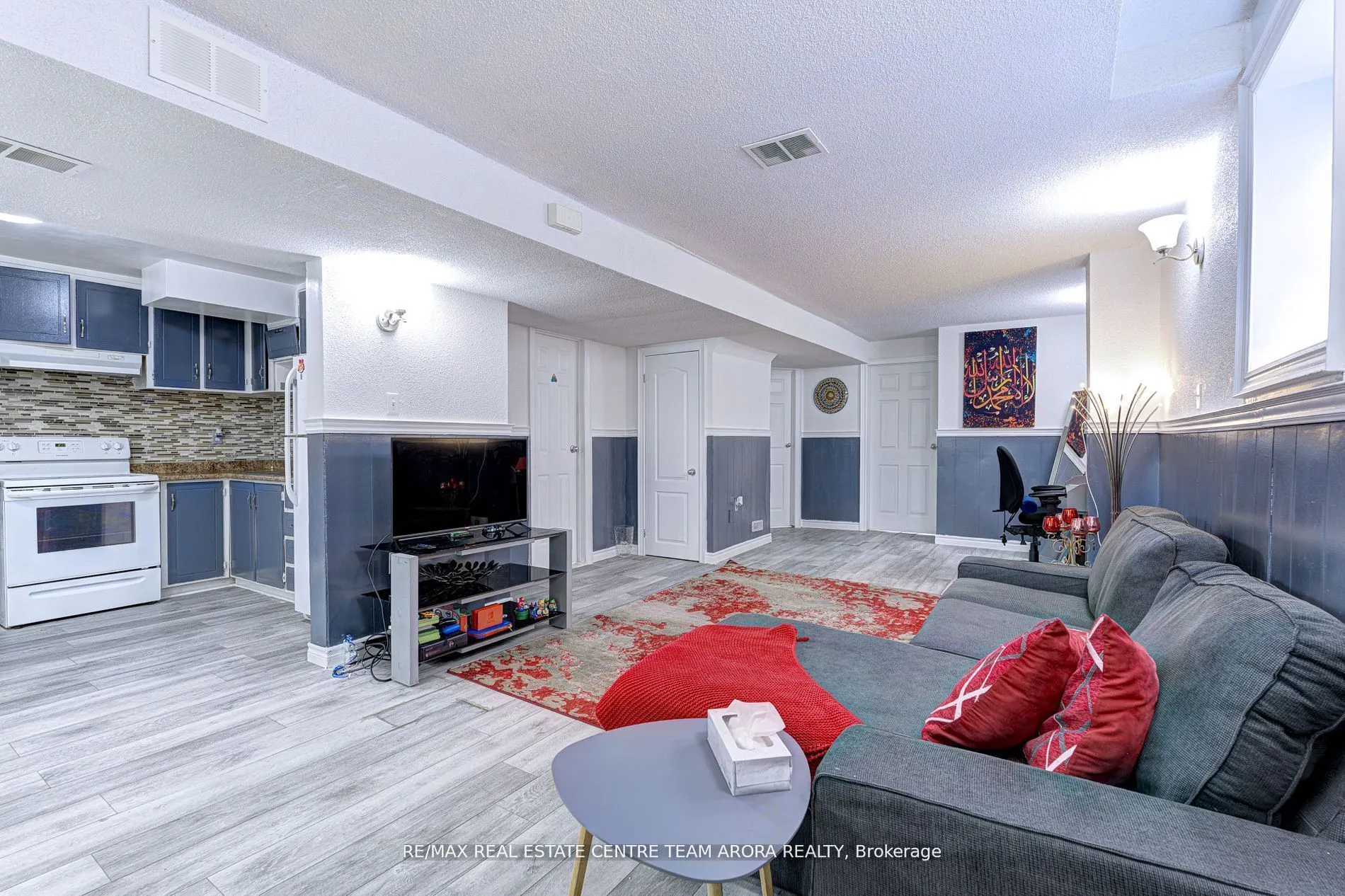 53 Cheviot Crescent