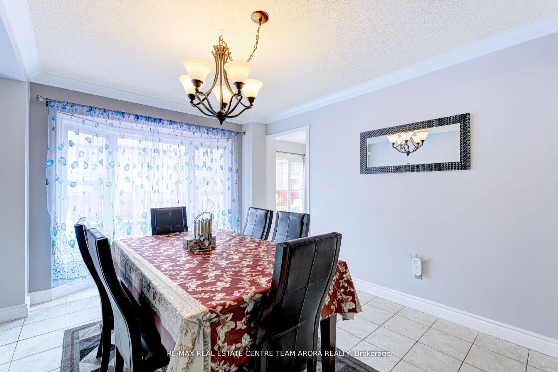 53 Cheviot Crescent