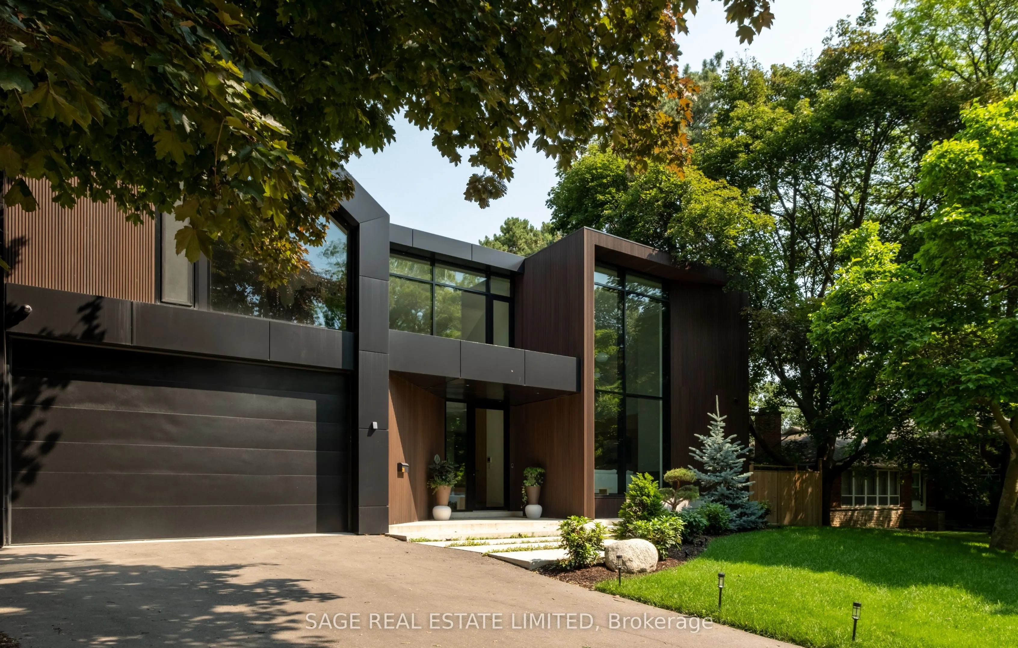 38 Ravensbourne Crescent