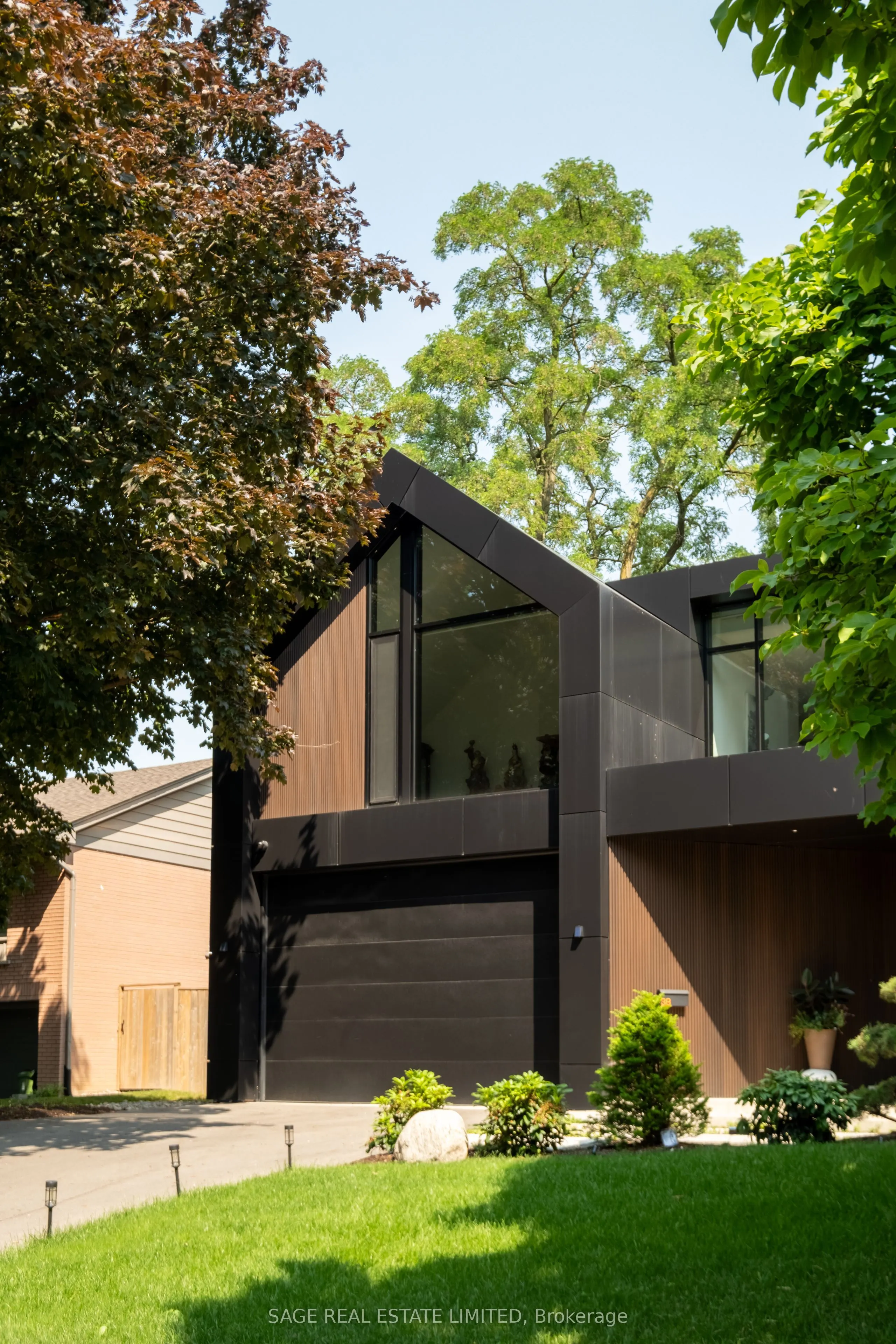 38 Ravensbourne Crescent