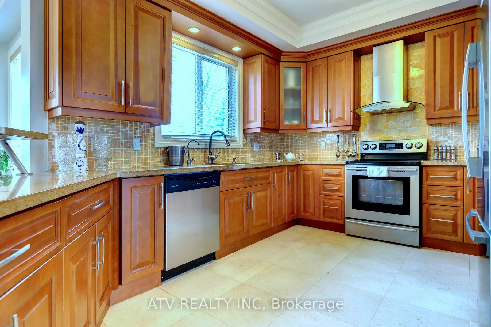 31 Shaver Avenue S