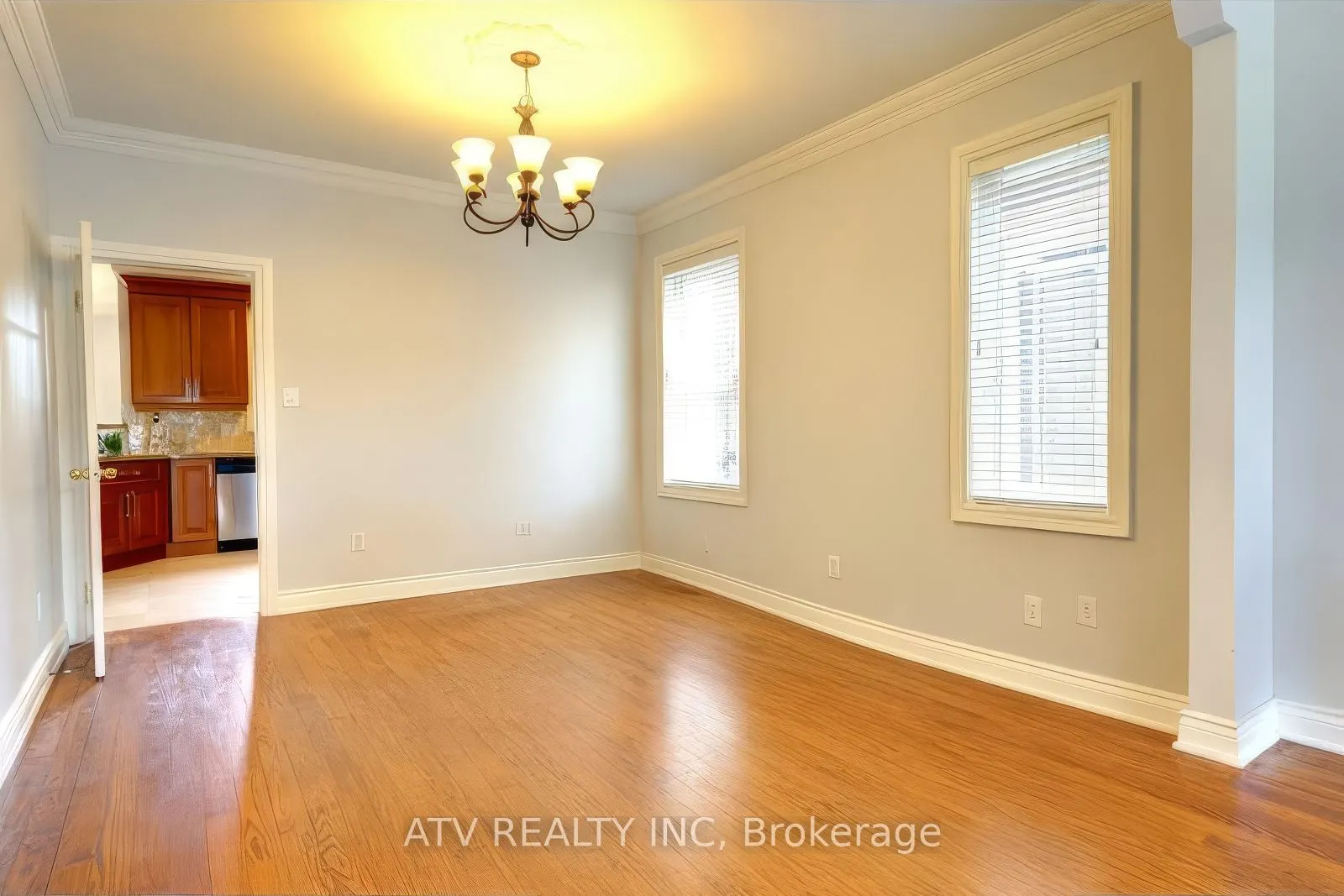 31 Shaver Avenue S