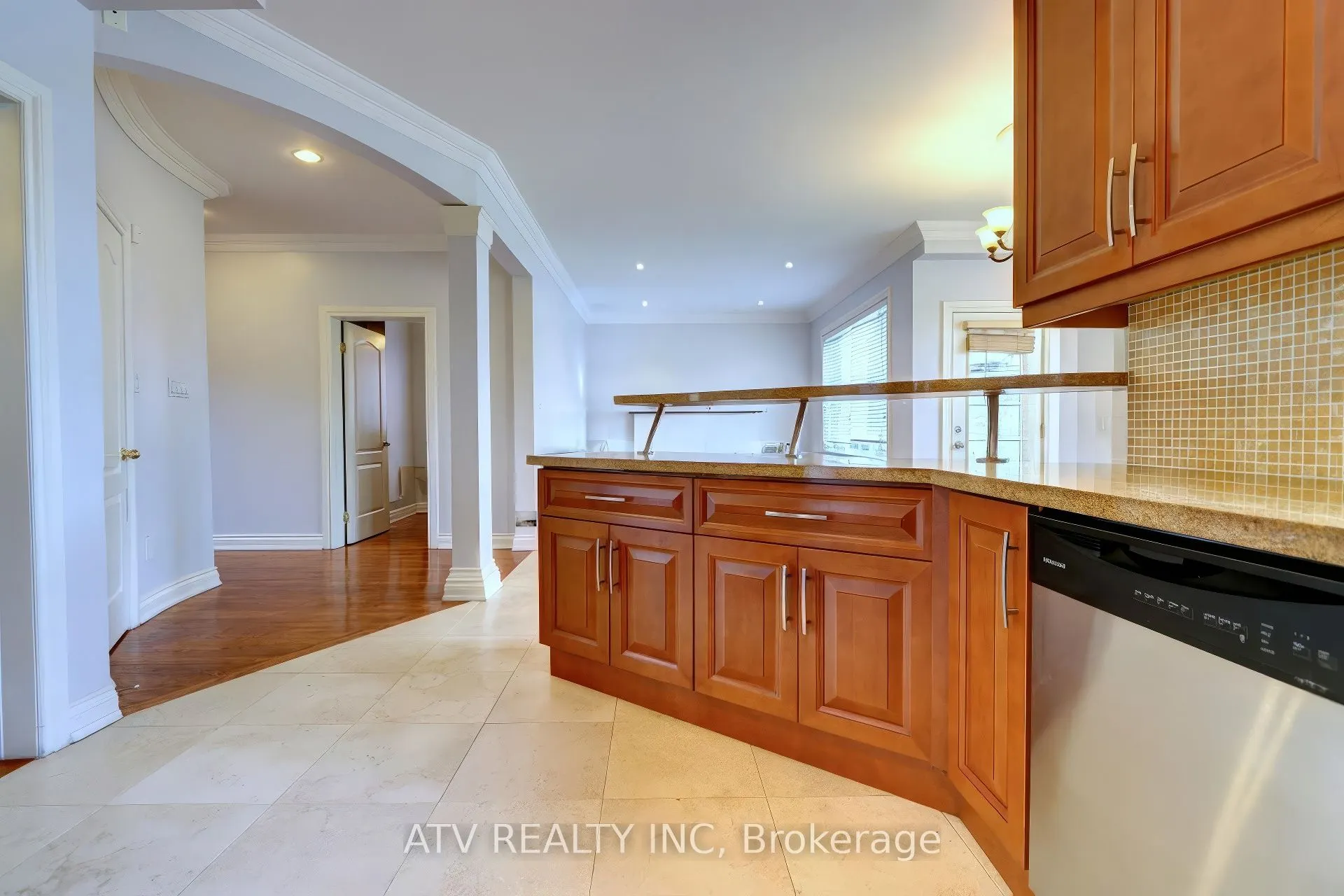 31 Shaver Avenue S