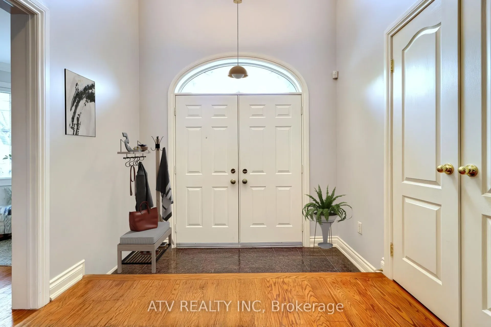 31 Shaver Avenue S