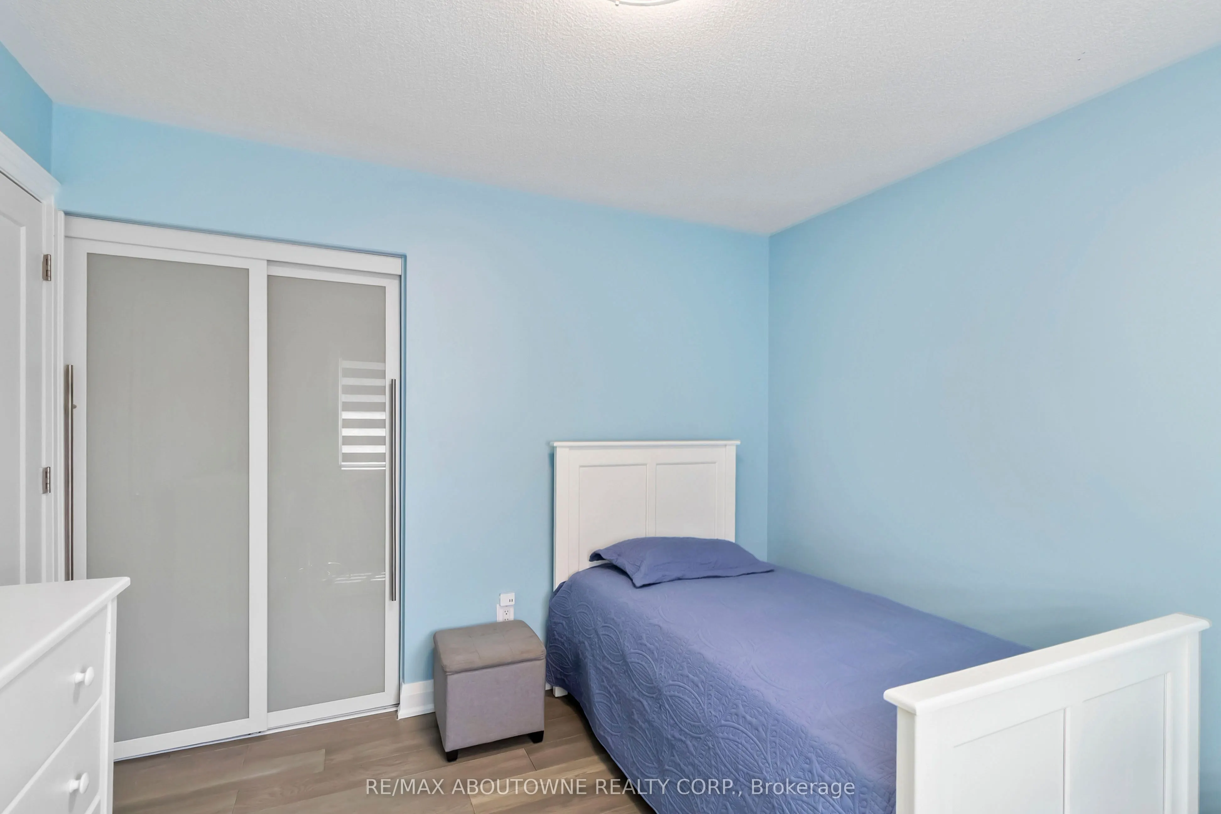 2286 Dunforest Crescent