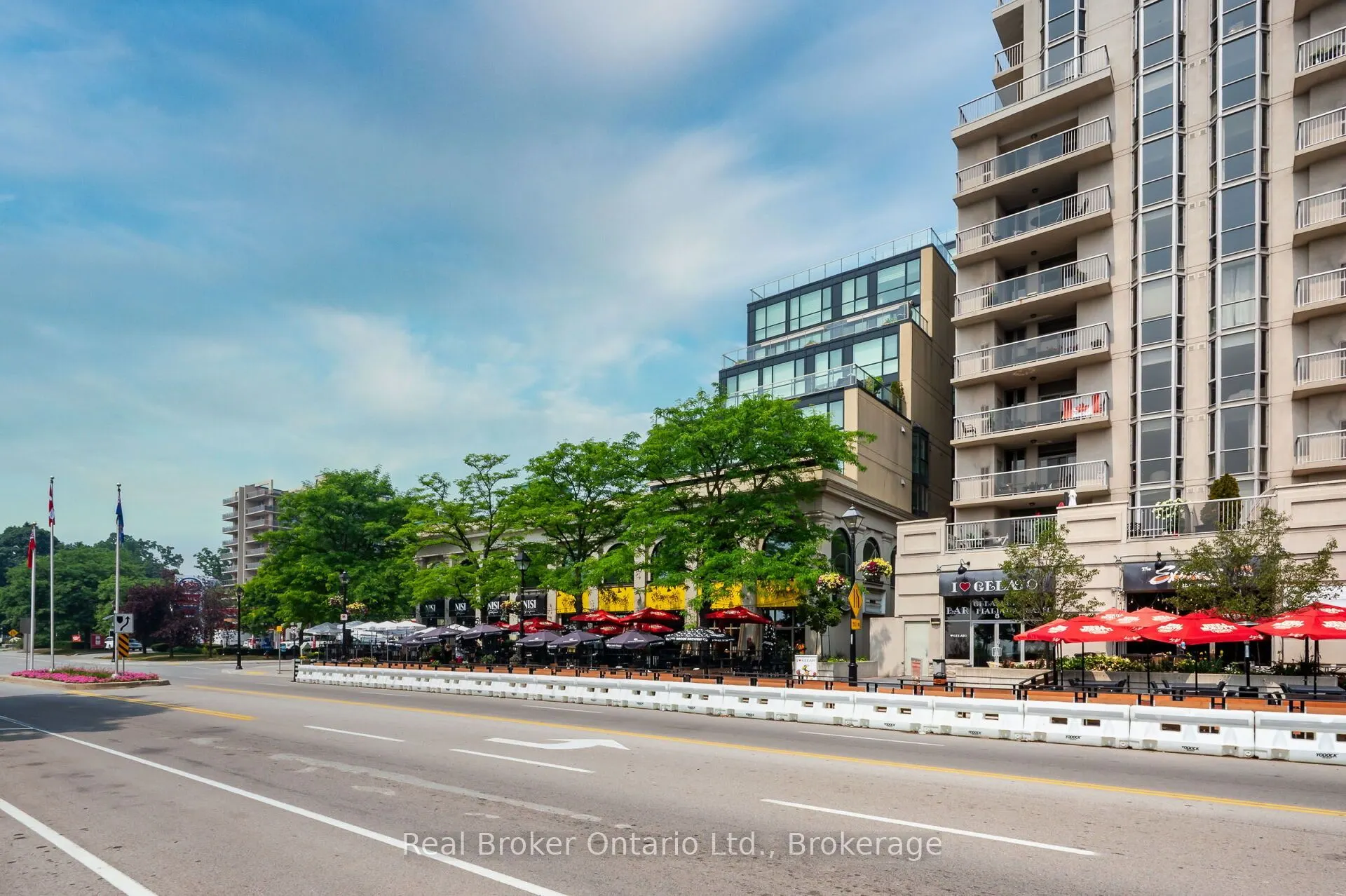 415 Locust Street, #406