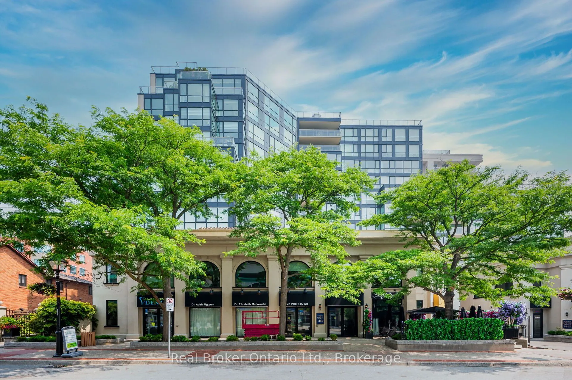 415 Locust Street, #406