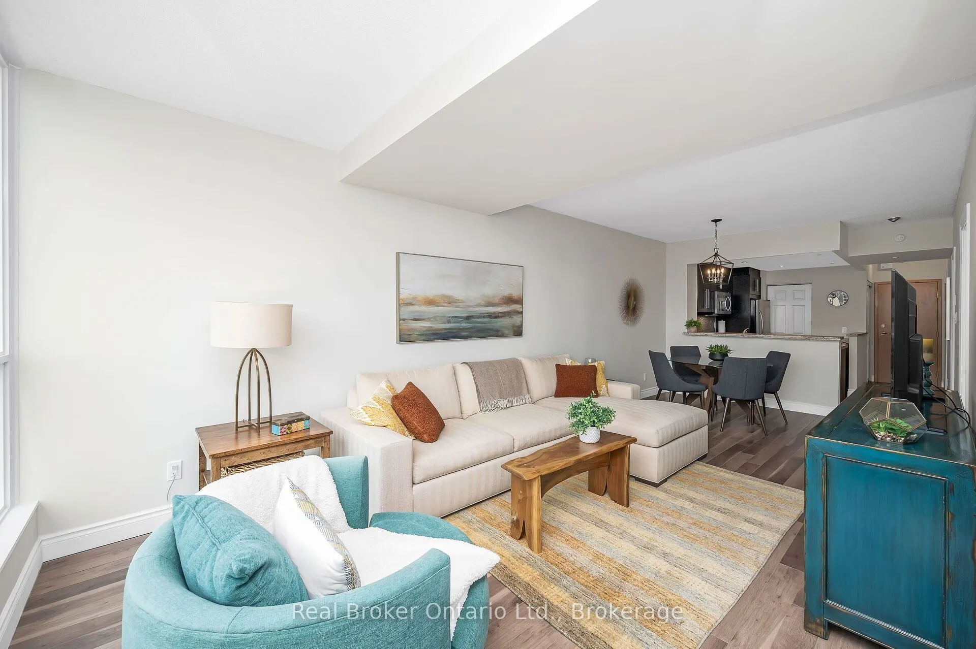 415 Locust Street, #406