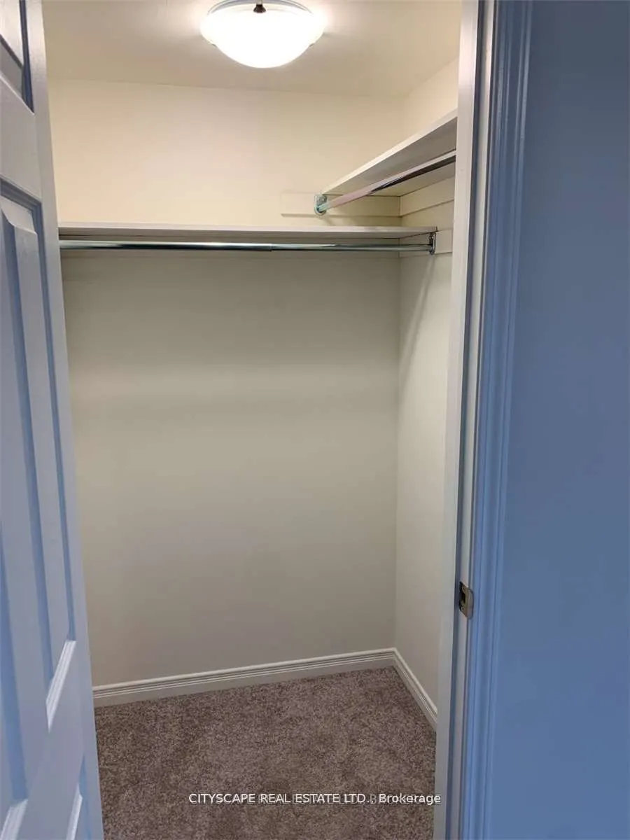 21 Woodstream Drive