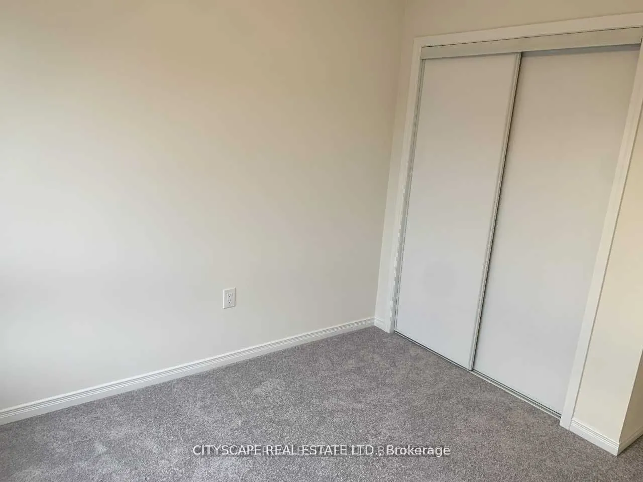 21 Woodstream Drive