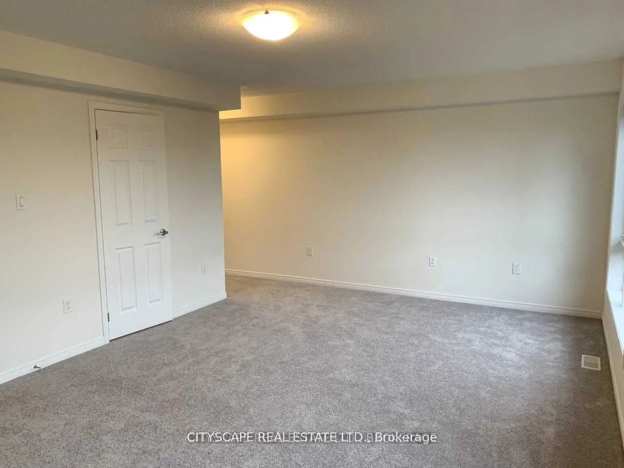 21 Woodstream Drive