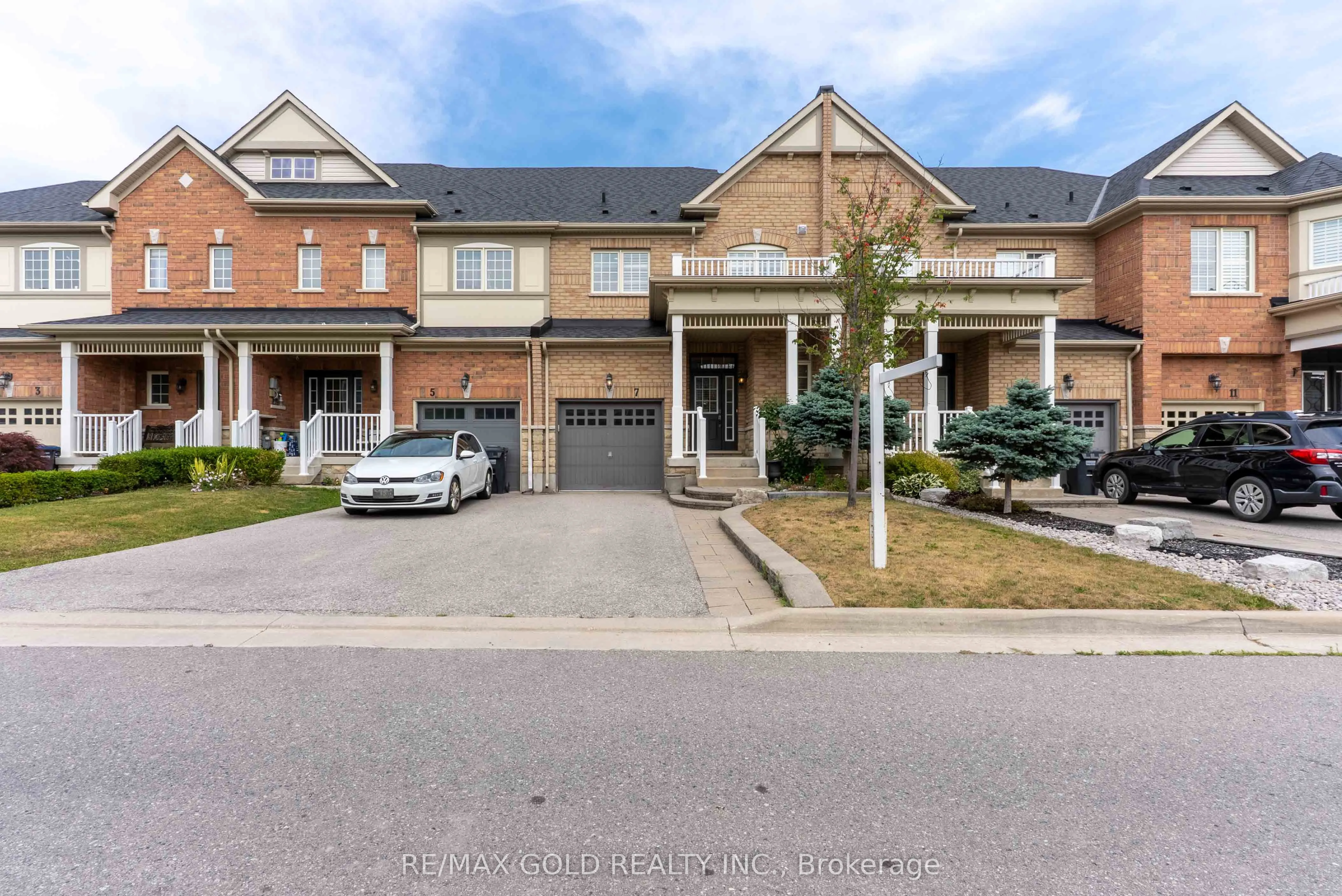 7 Mccardy Court