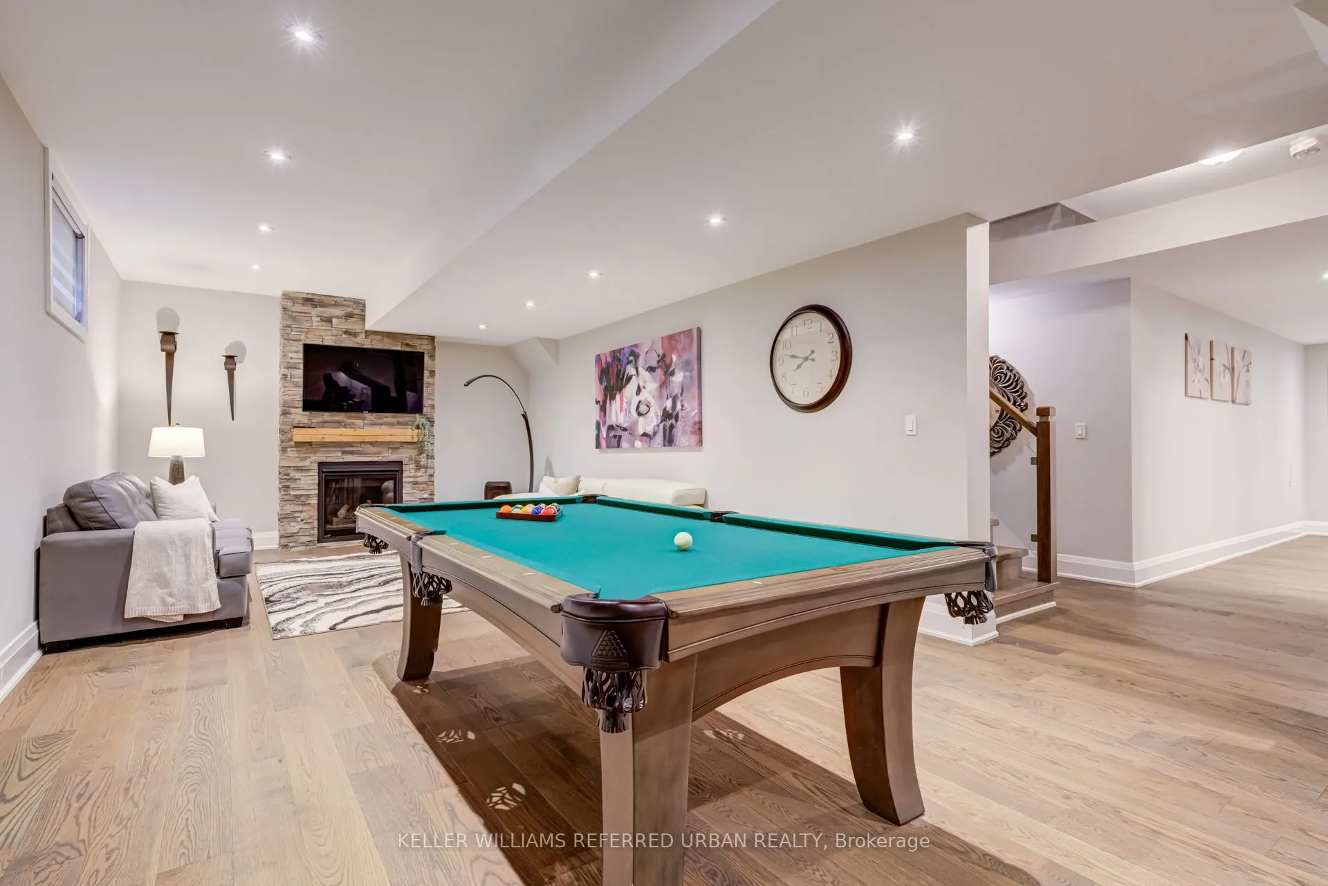 1376 Applewood Road