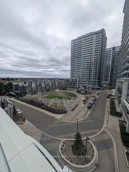 2520 Eglinton Avenue W, #1611