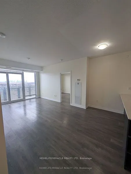 2520 Eglinton Avenue W, #1611