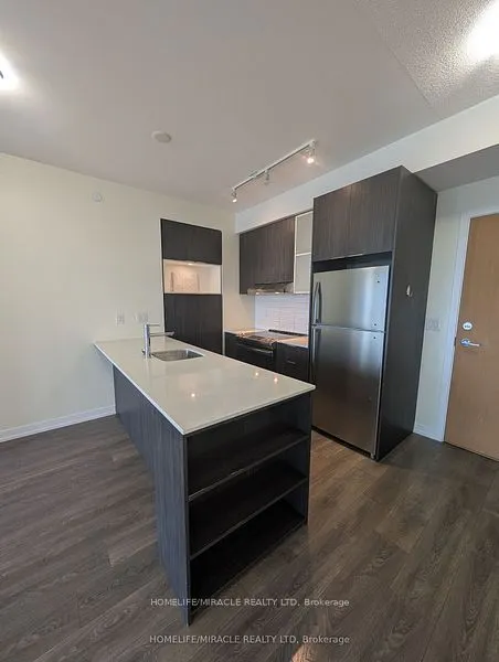 2520 Eglinton Avenue W, #1611