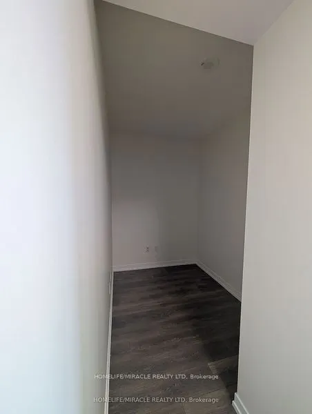 2520 Eglinton Avenue W, #1611
