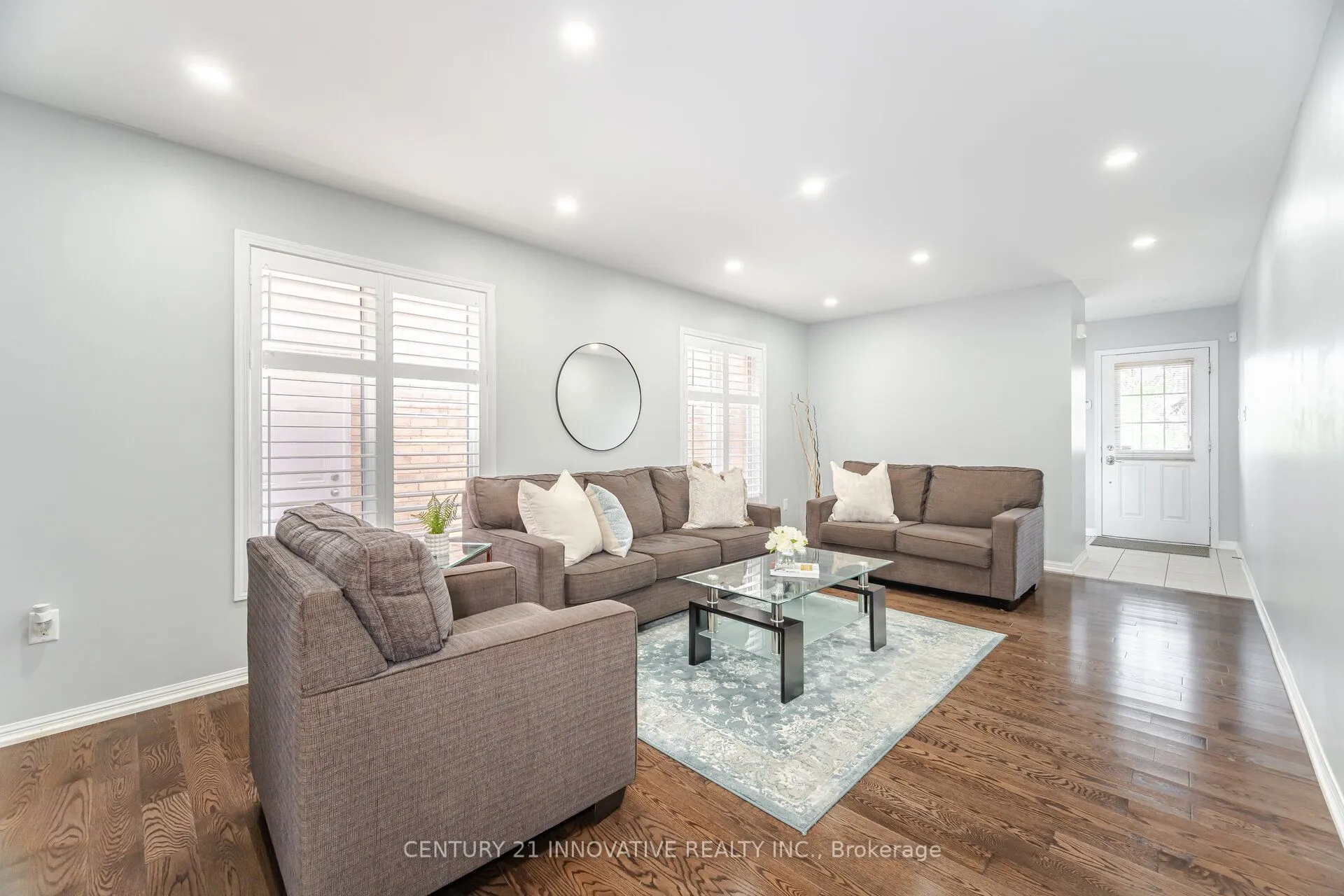 909 Asleton Boulevard