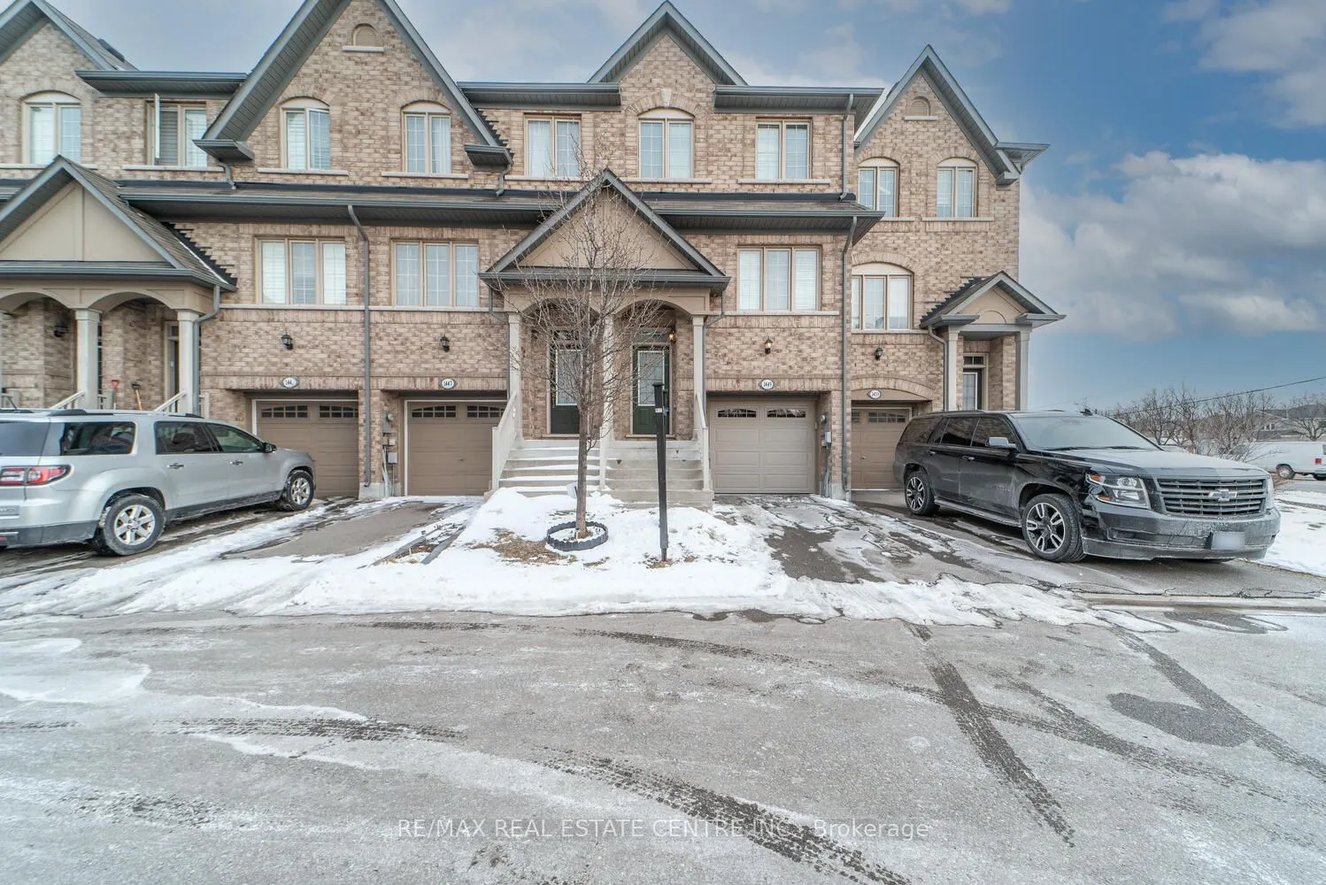 1449 Granrock Crescent