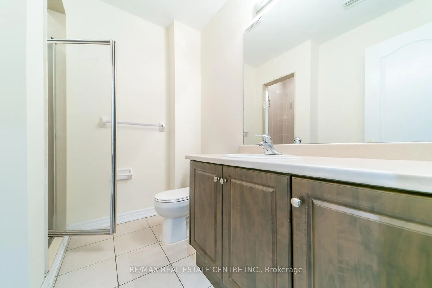 1449 Granrock Crescent