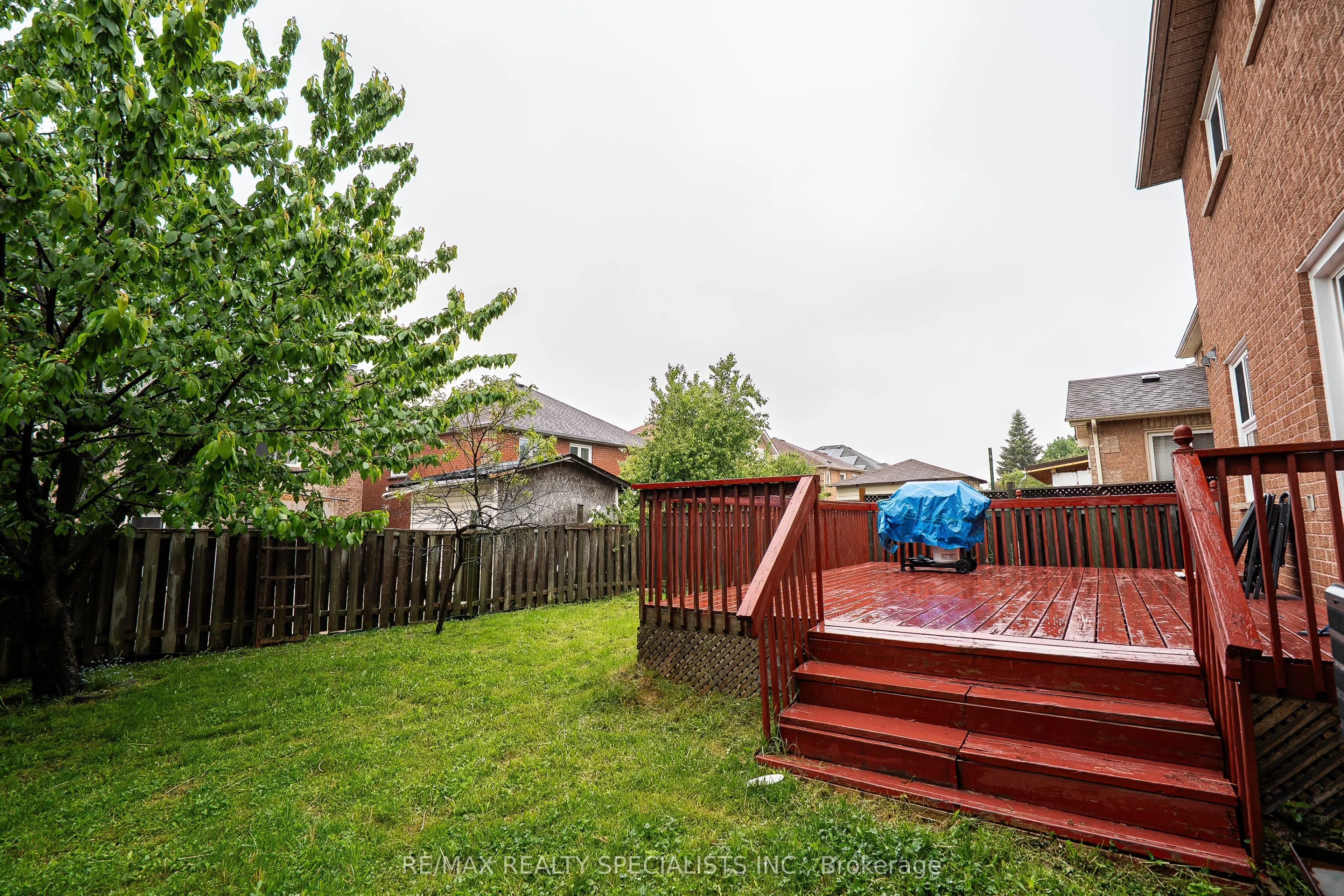 56 Hood Crescent