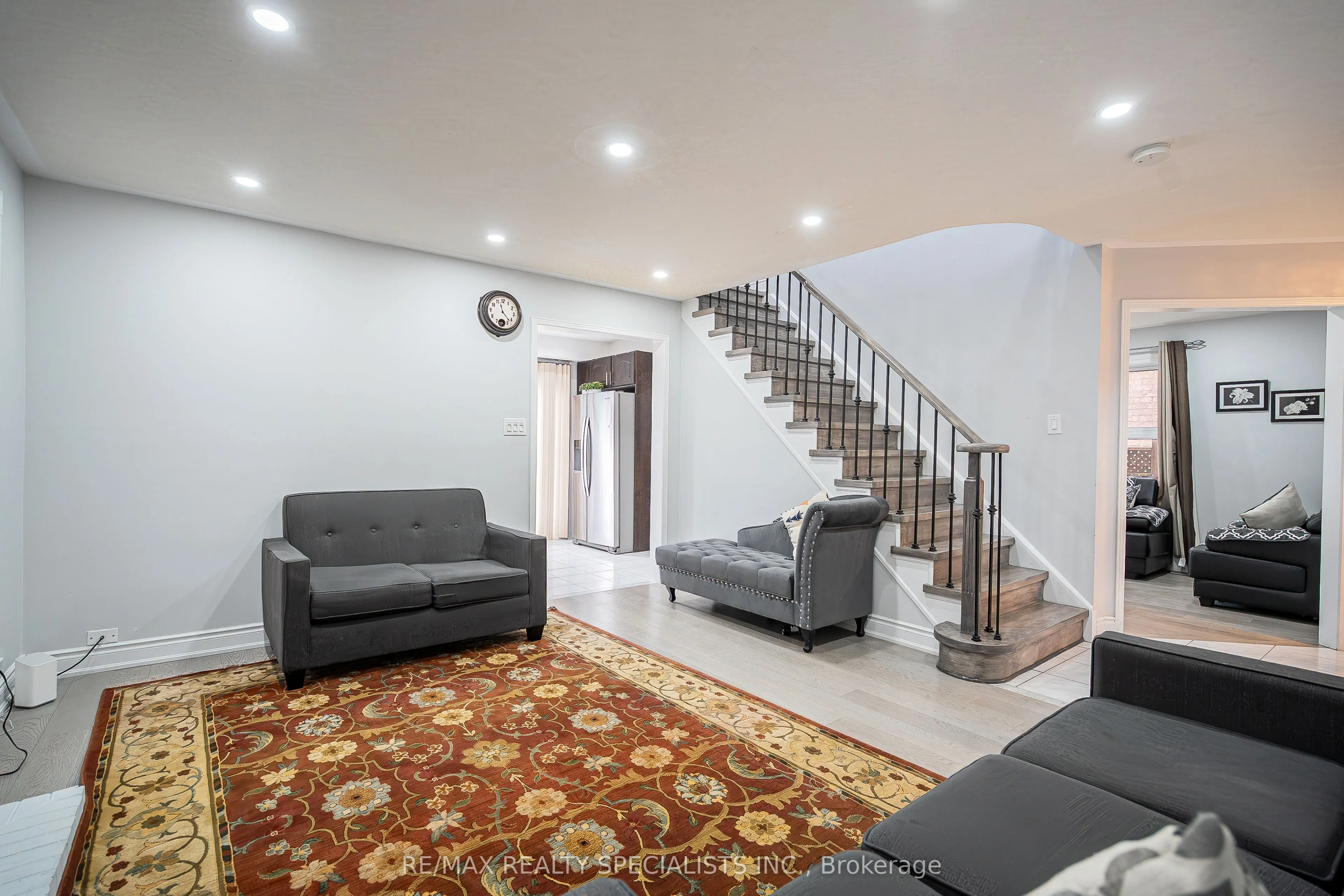 56 Hood Crescent