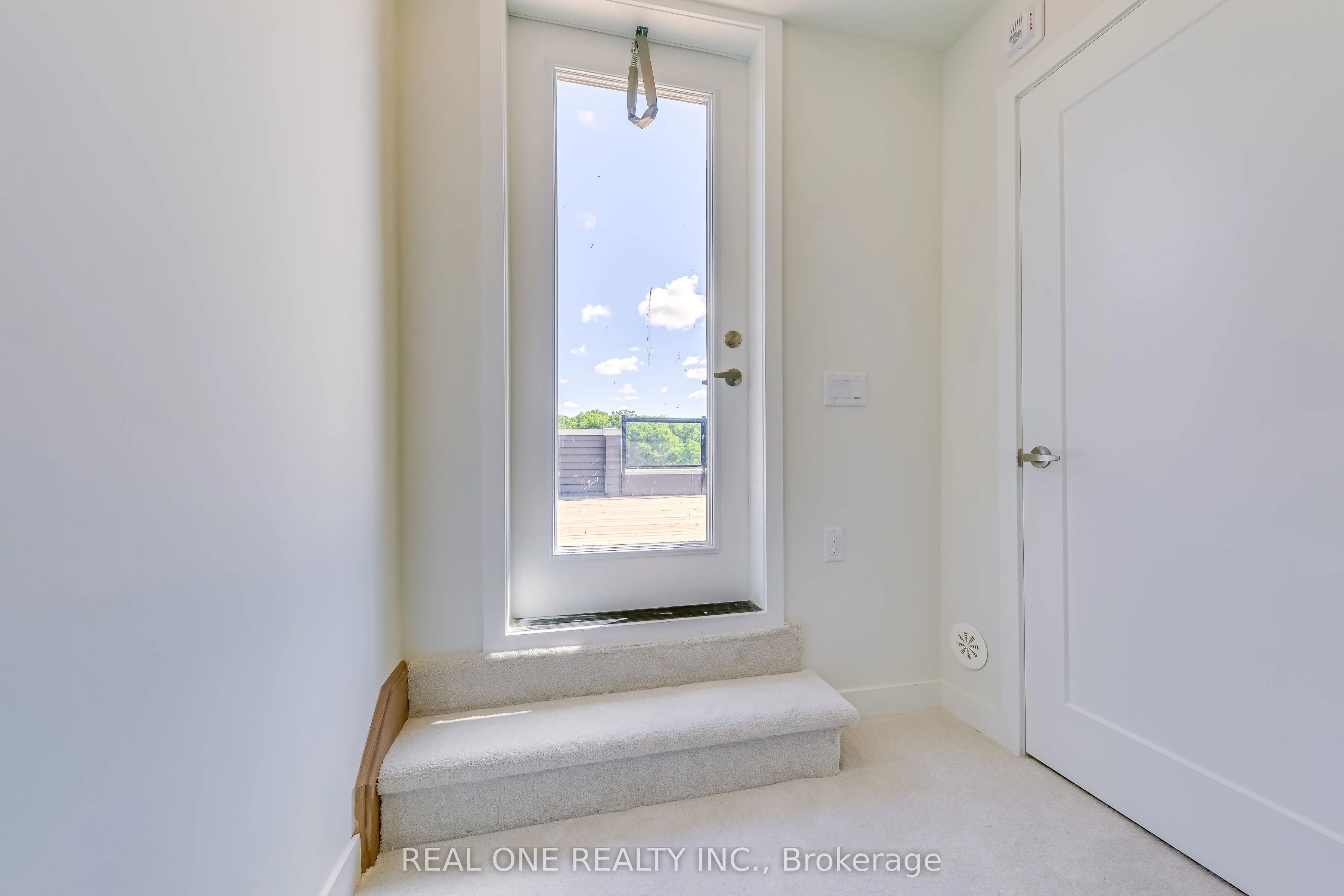 3566 Colonial Drive, #22