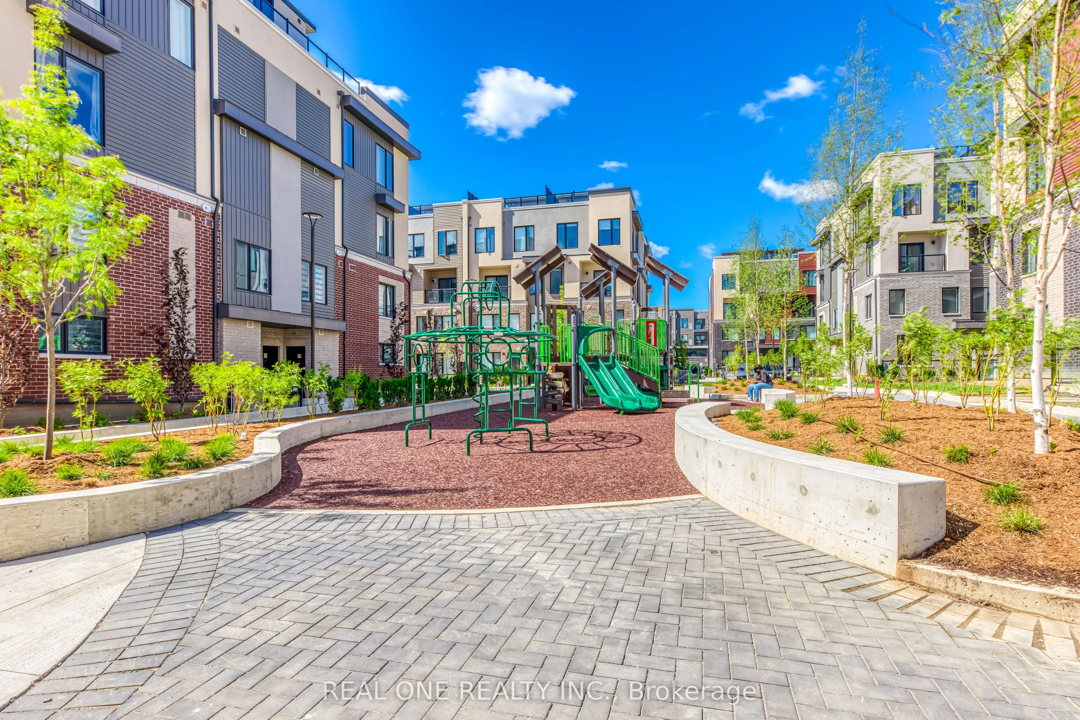 3566 Colonial Drive, #22