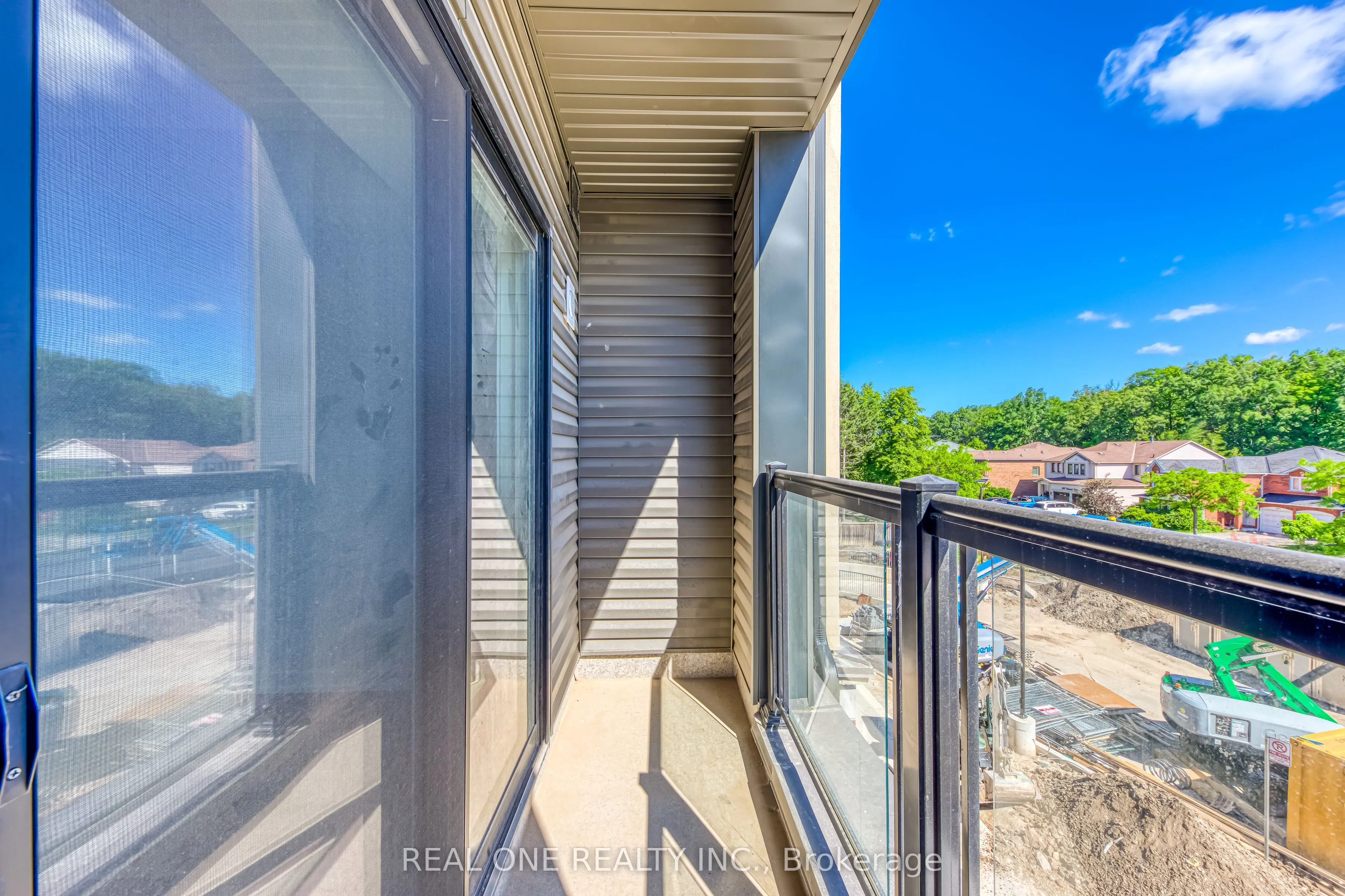 3566 Colonial Drive, #22