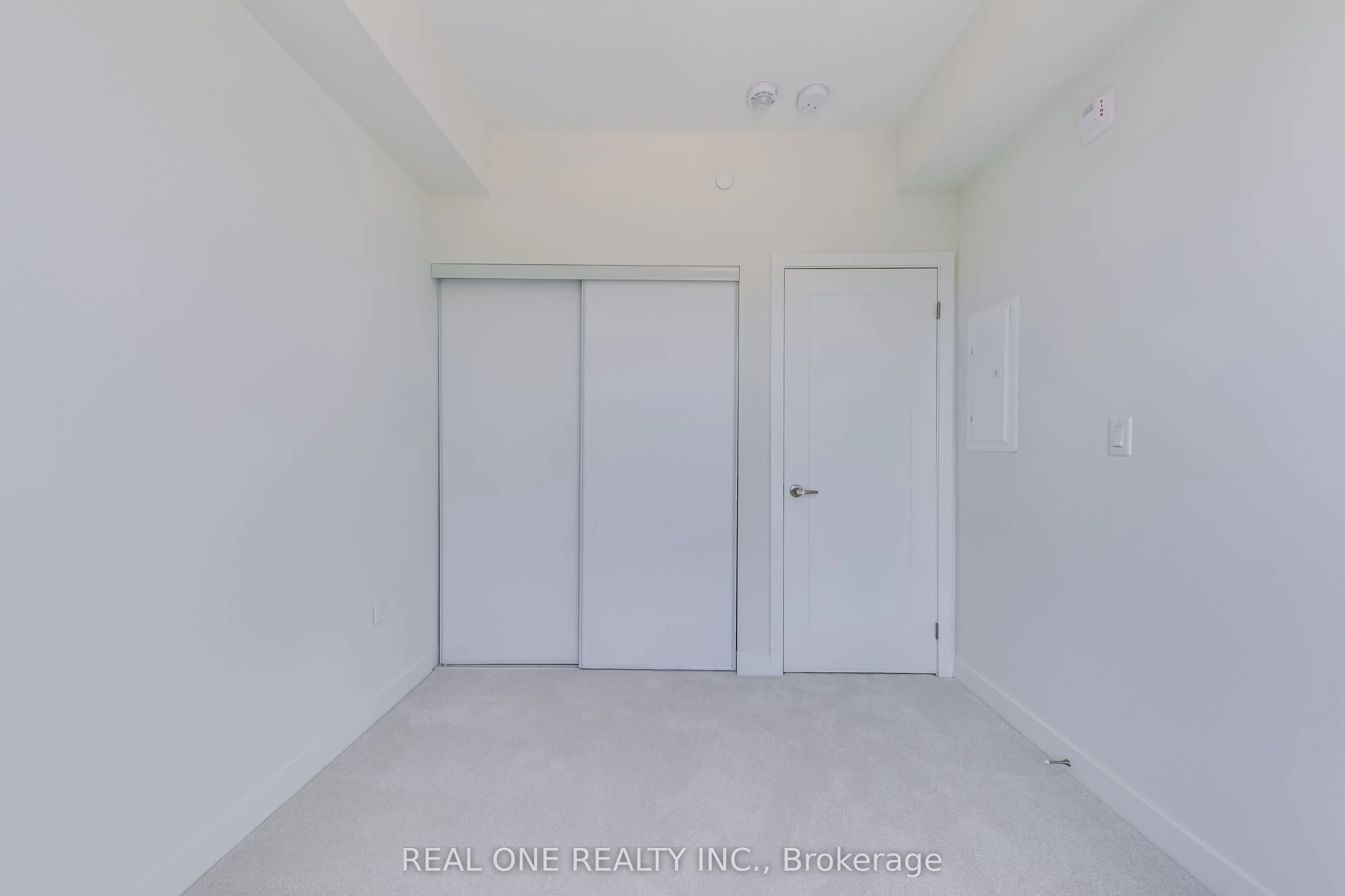 3566 Colonial Drive, #22