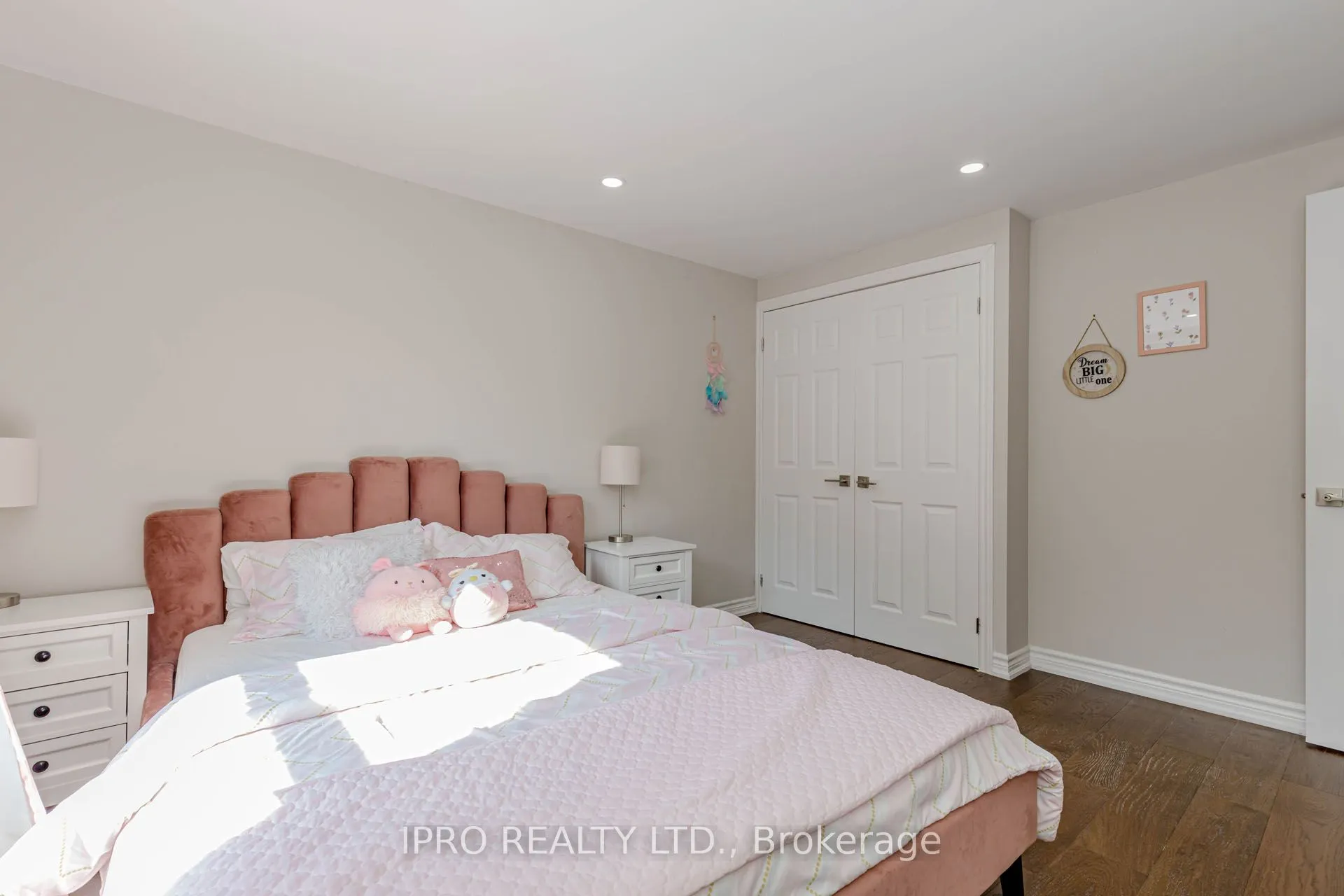 6101 Edenwood Drive