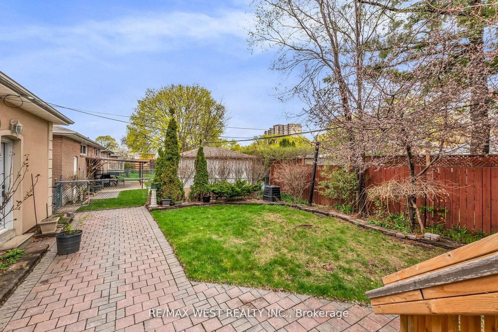 15 Breadner Drive