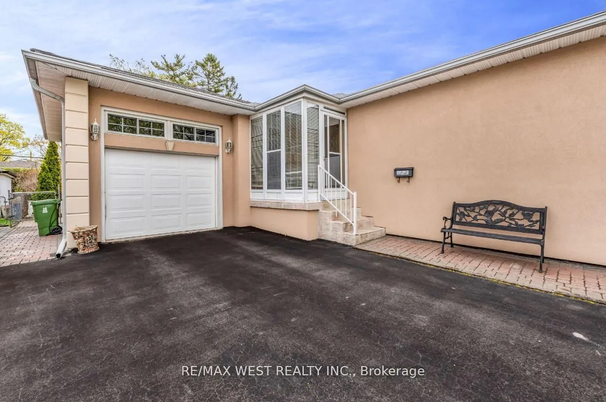 15 Breadner Drive